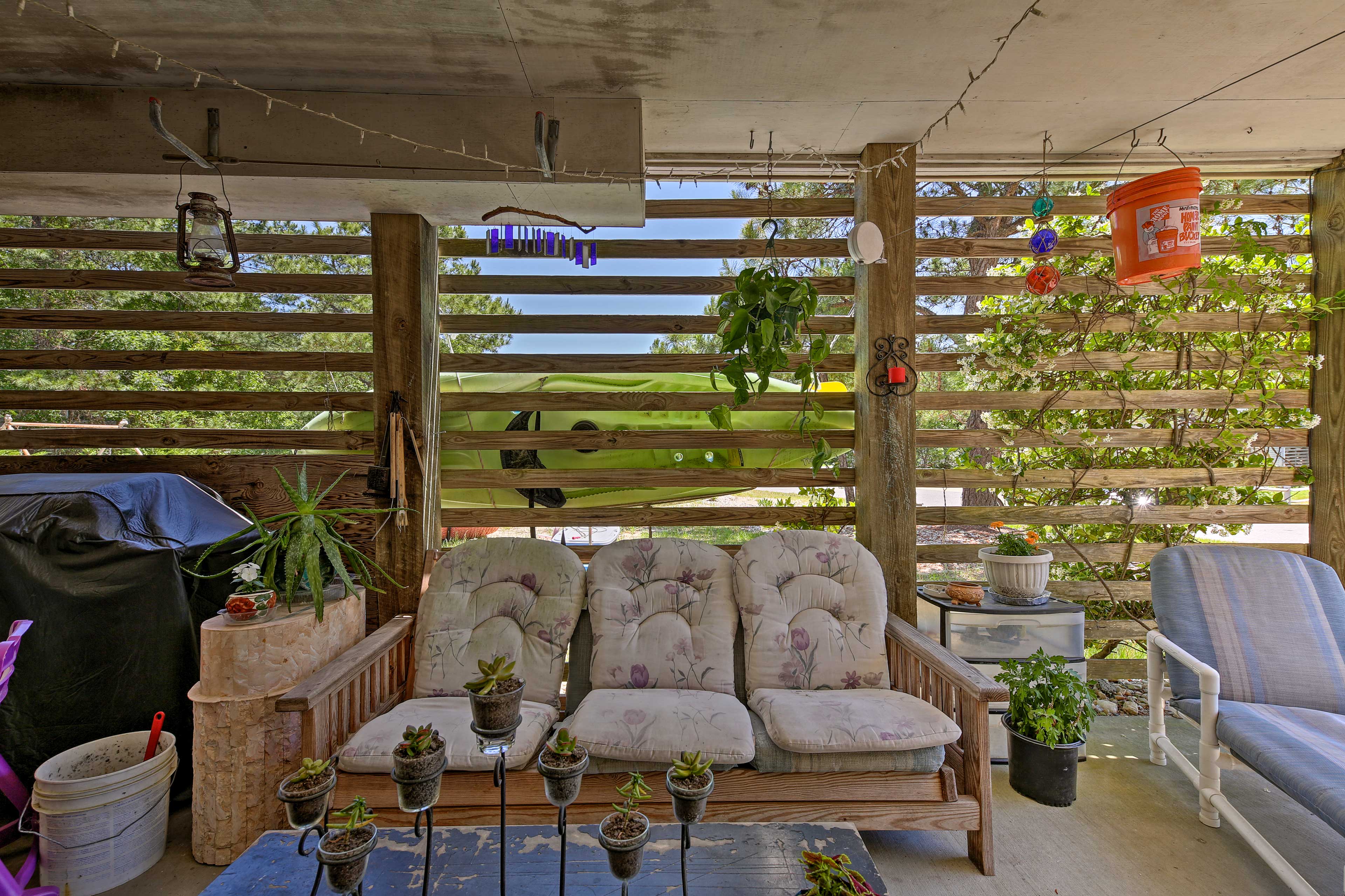 Covered Patio | Outdoor Seating