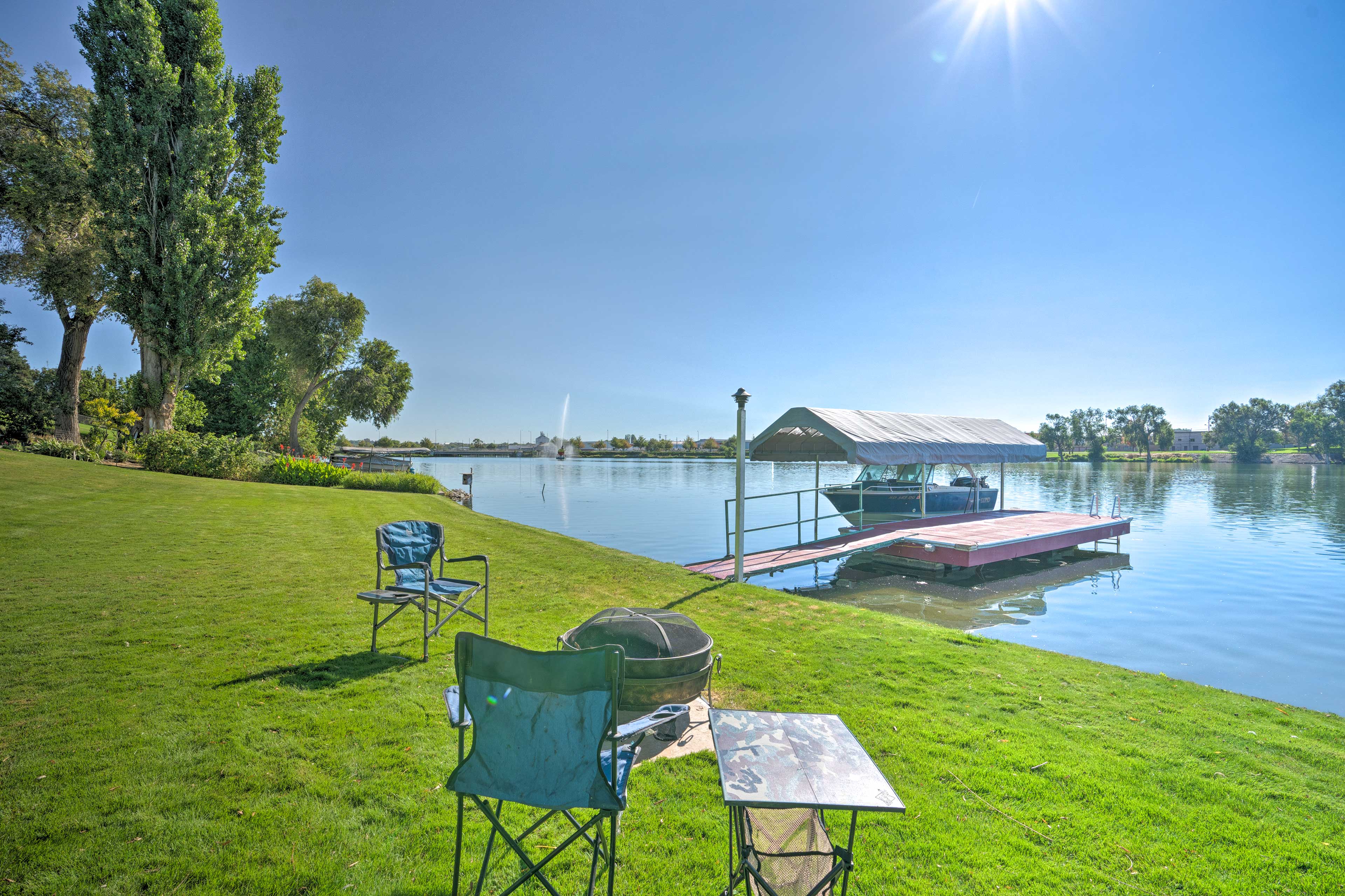 Backyard | Fire Pit | Private Boat Dock