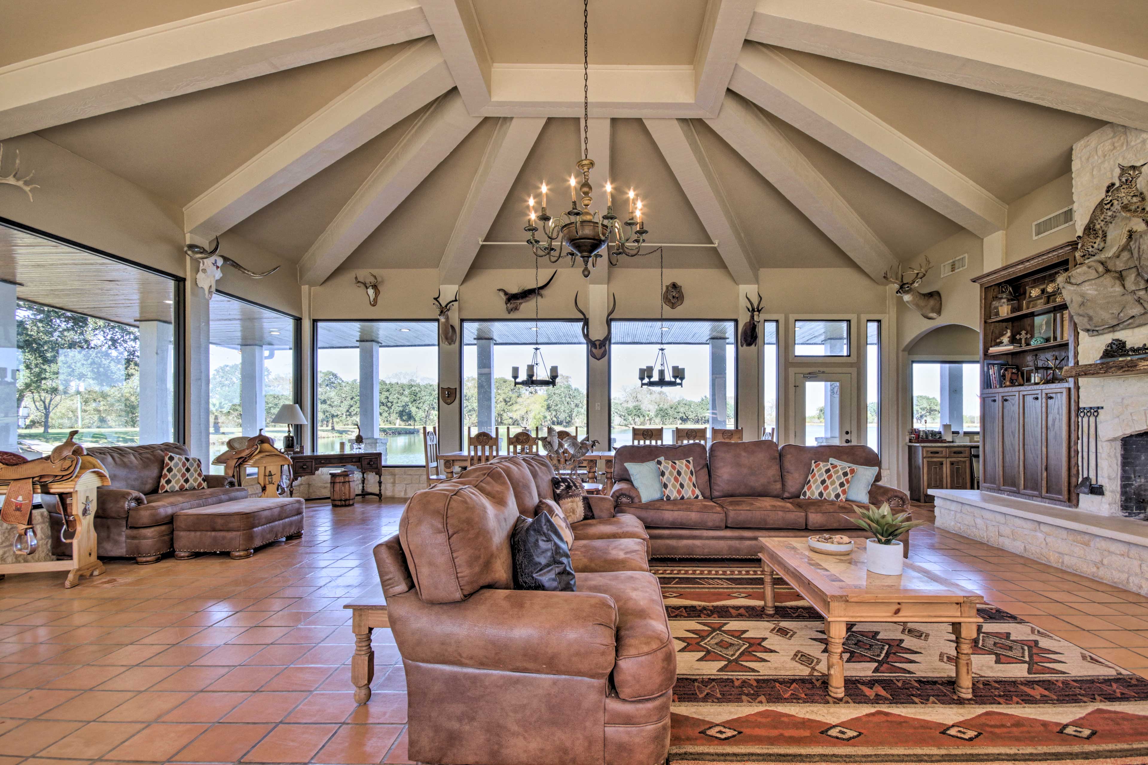 Main House | Cable TVs | Ranch-Style Decor