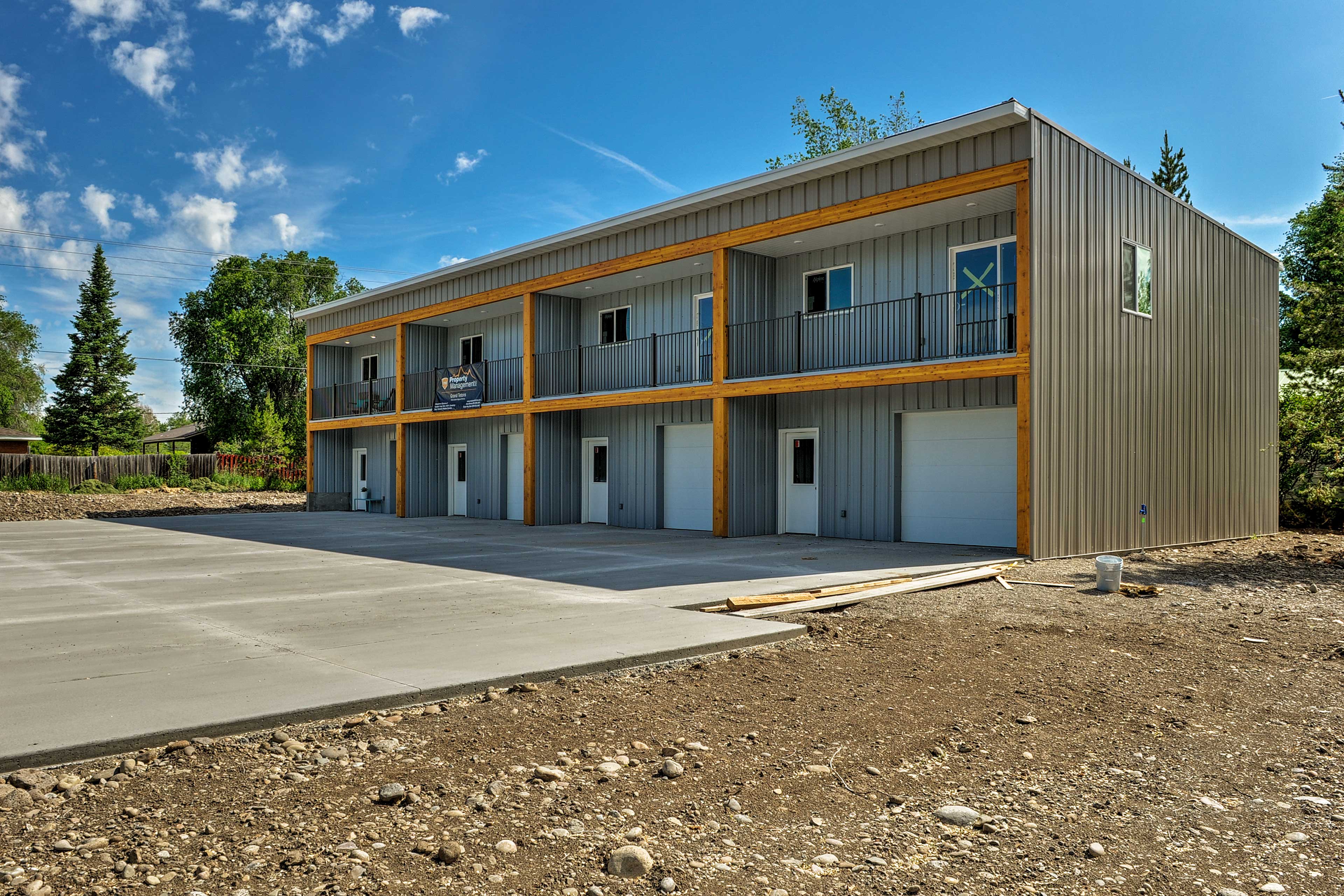 Parking | Garage (1 Vehicle) | Driveway (1 Vehicle)