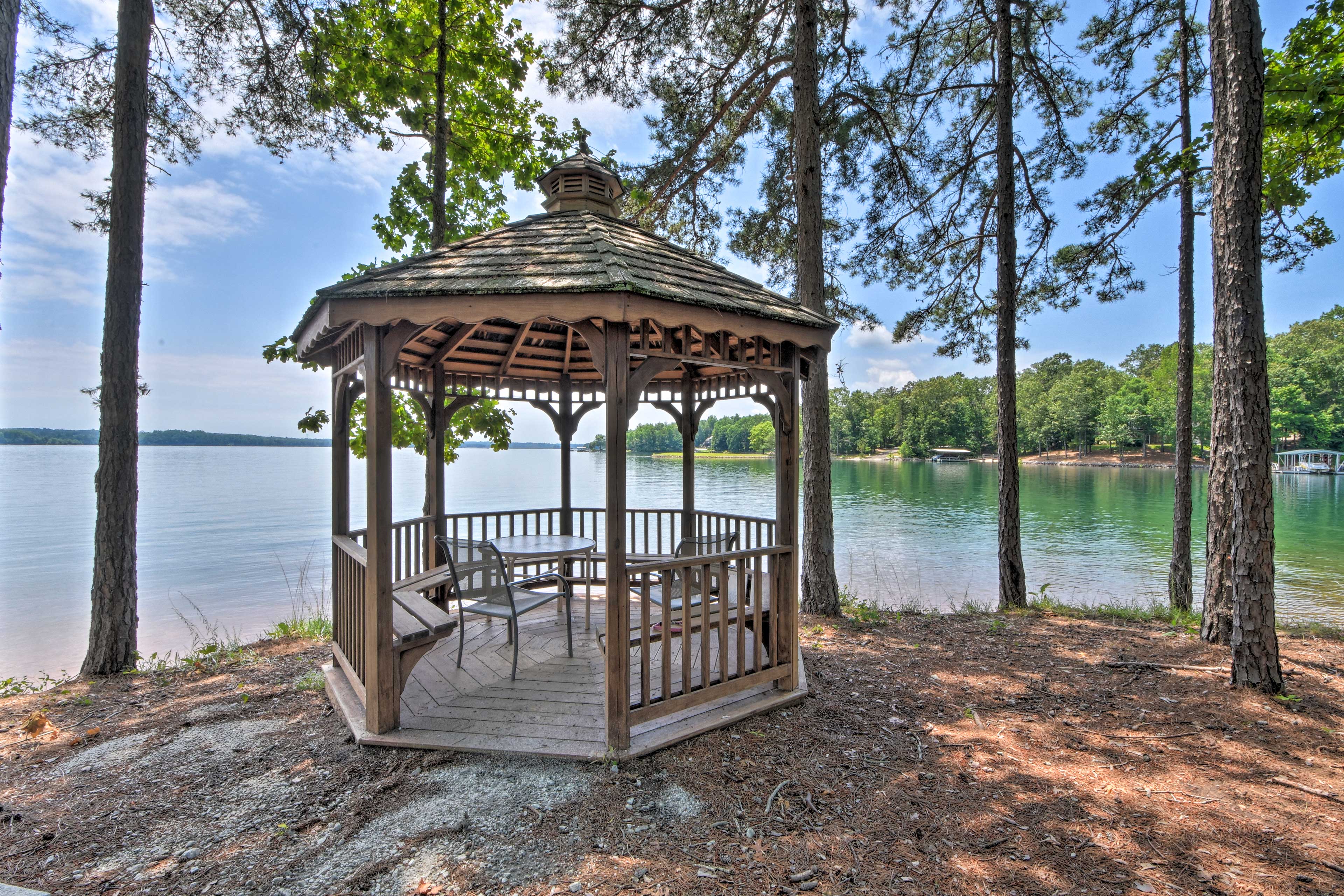 Lake Keowee Vacation Rental | 2BR | 2BA | Elevator Access