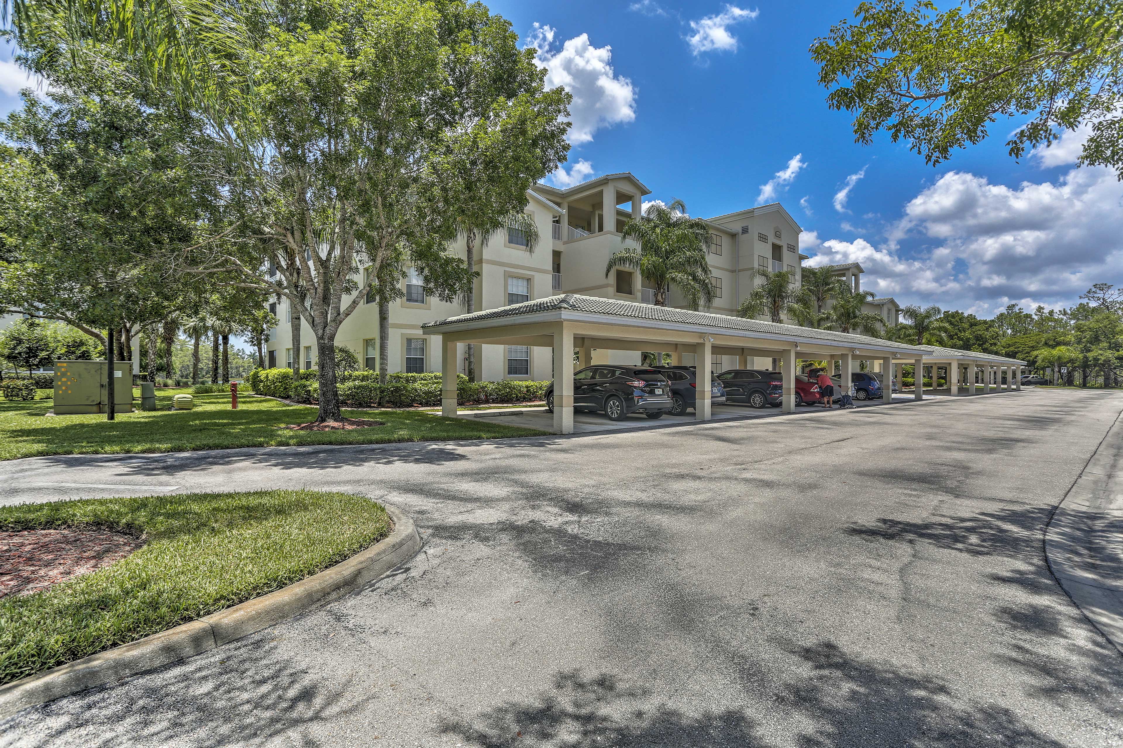 Parking | Carport (1 Vehicle) | Guest Parking (First-Come, First-Served)