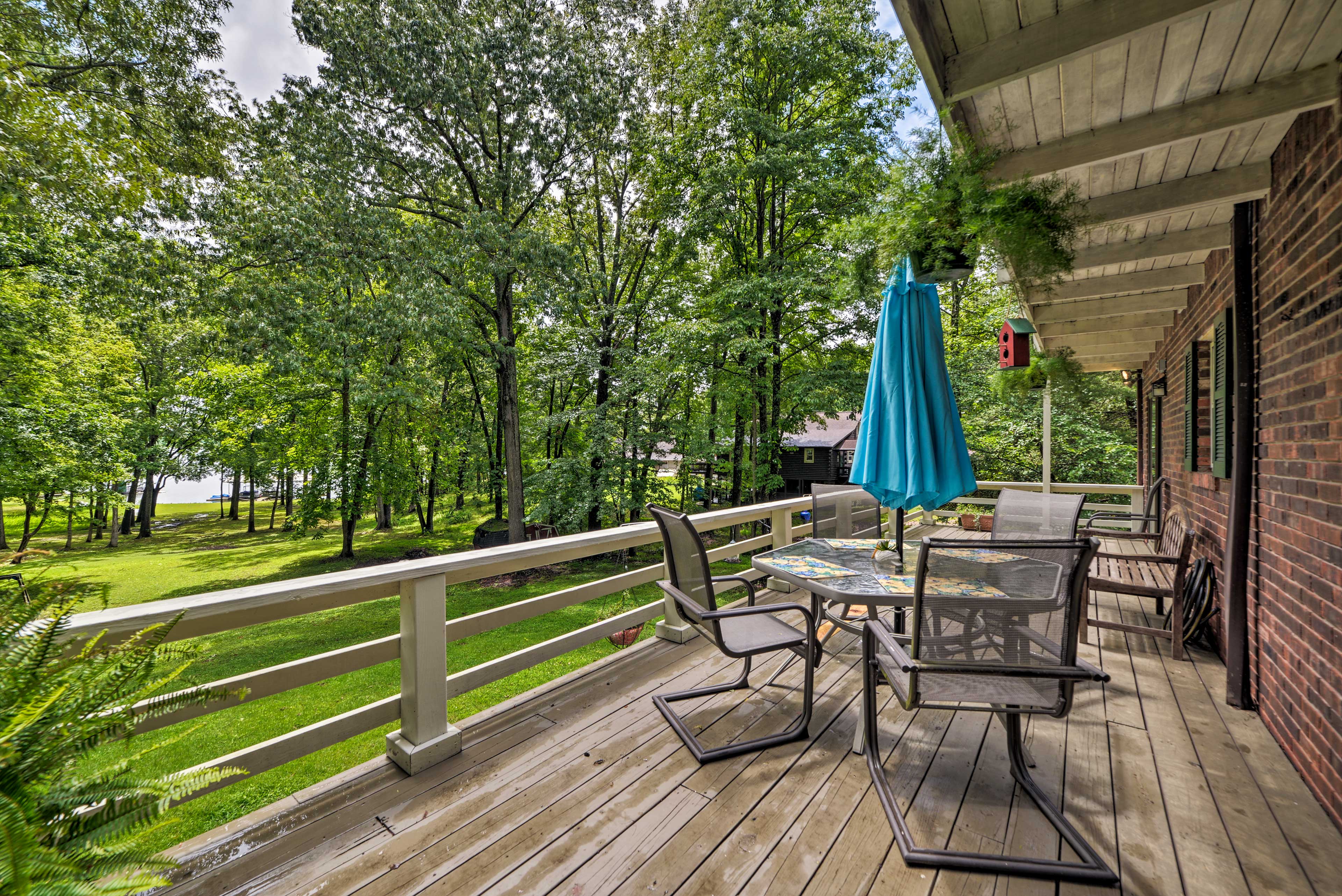 Deck | Outdoor Dining