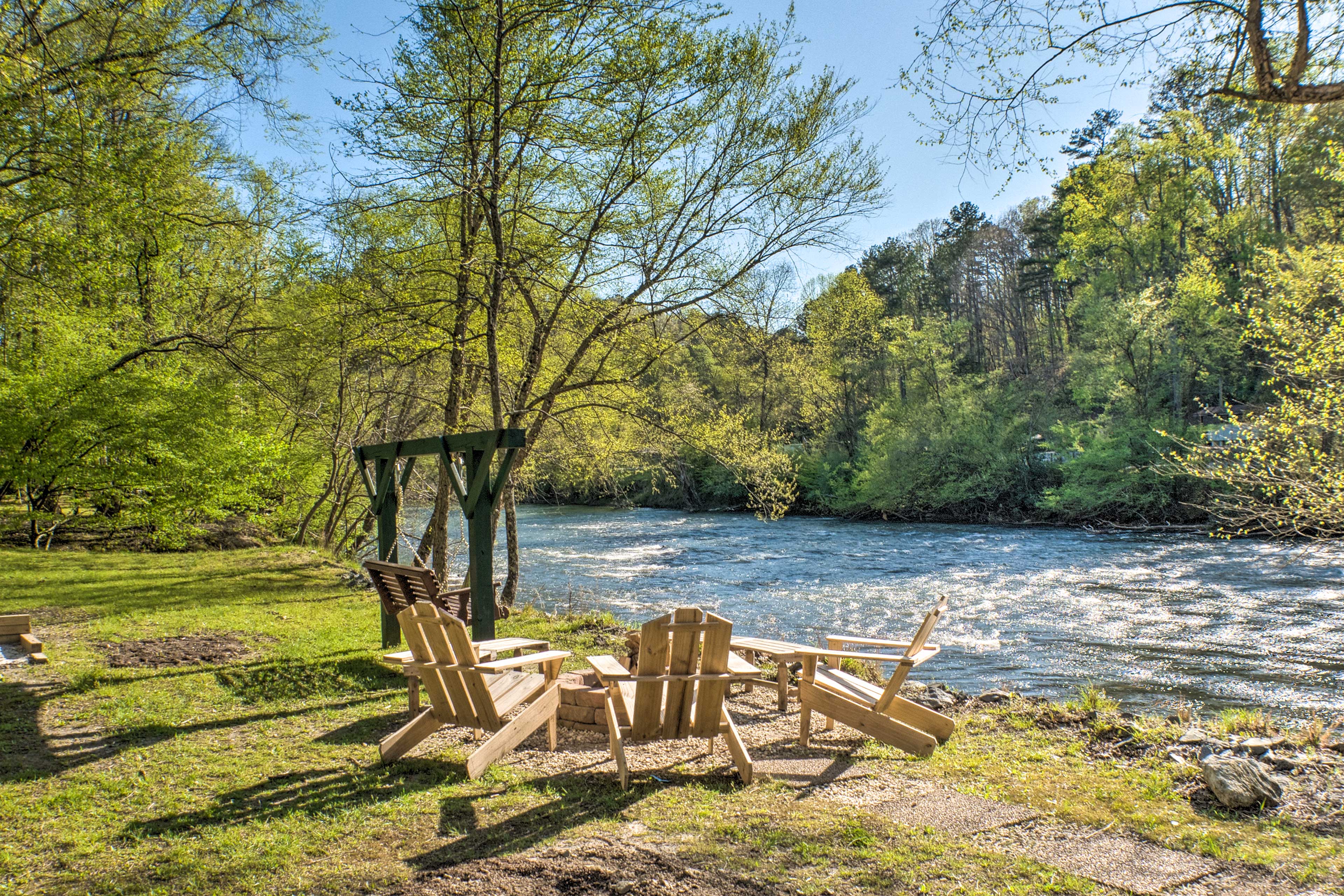 'Happy Jack's Cabin' on River w/ Deck & Game Room!