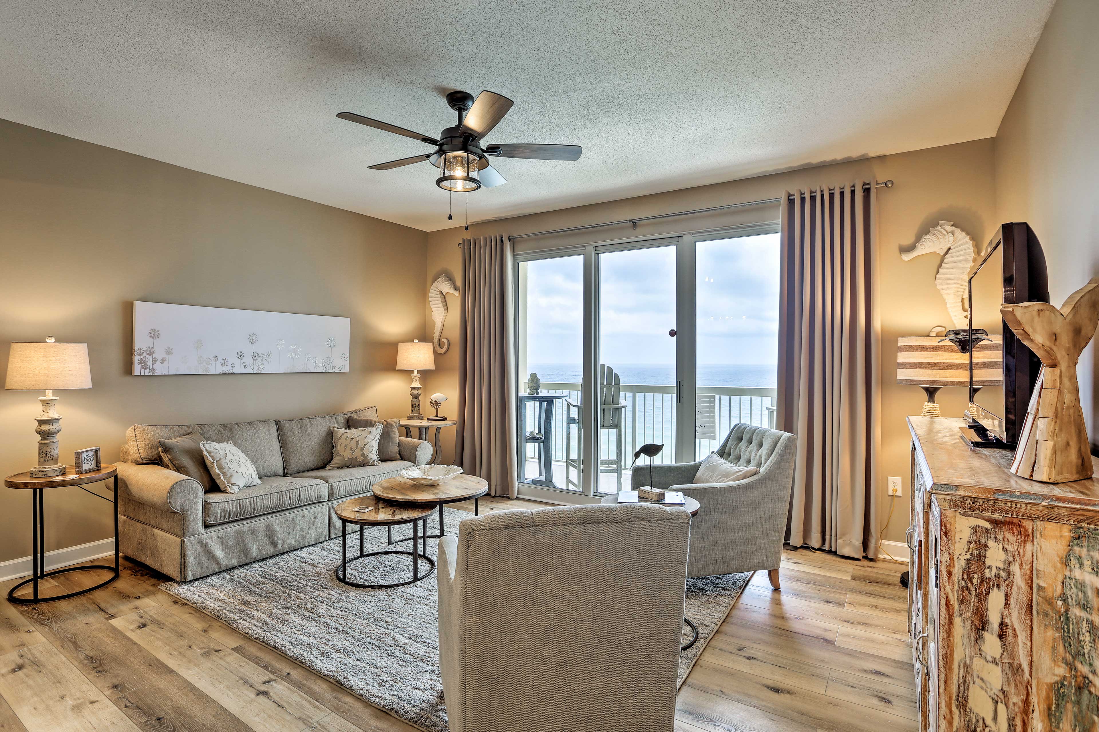 Interior Space | 18th-Floor Unit | Gulf of Mexico Views