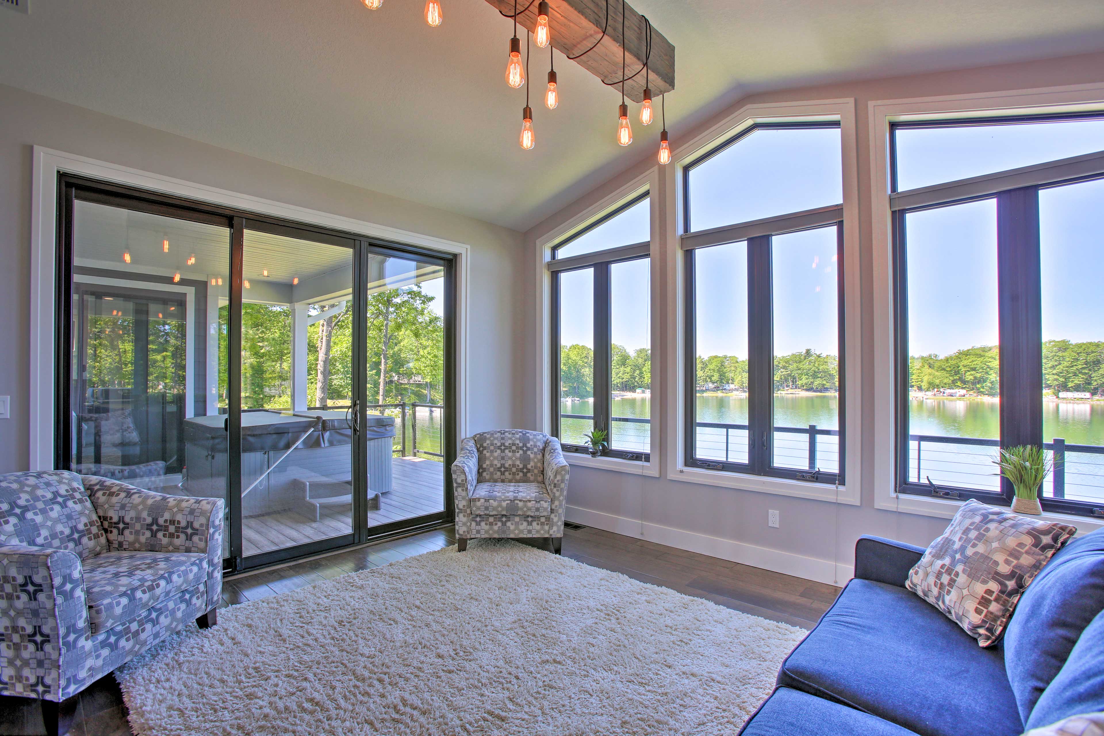 Cozy up with a good book in this sun porch.