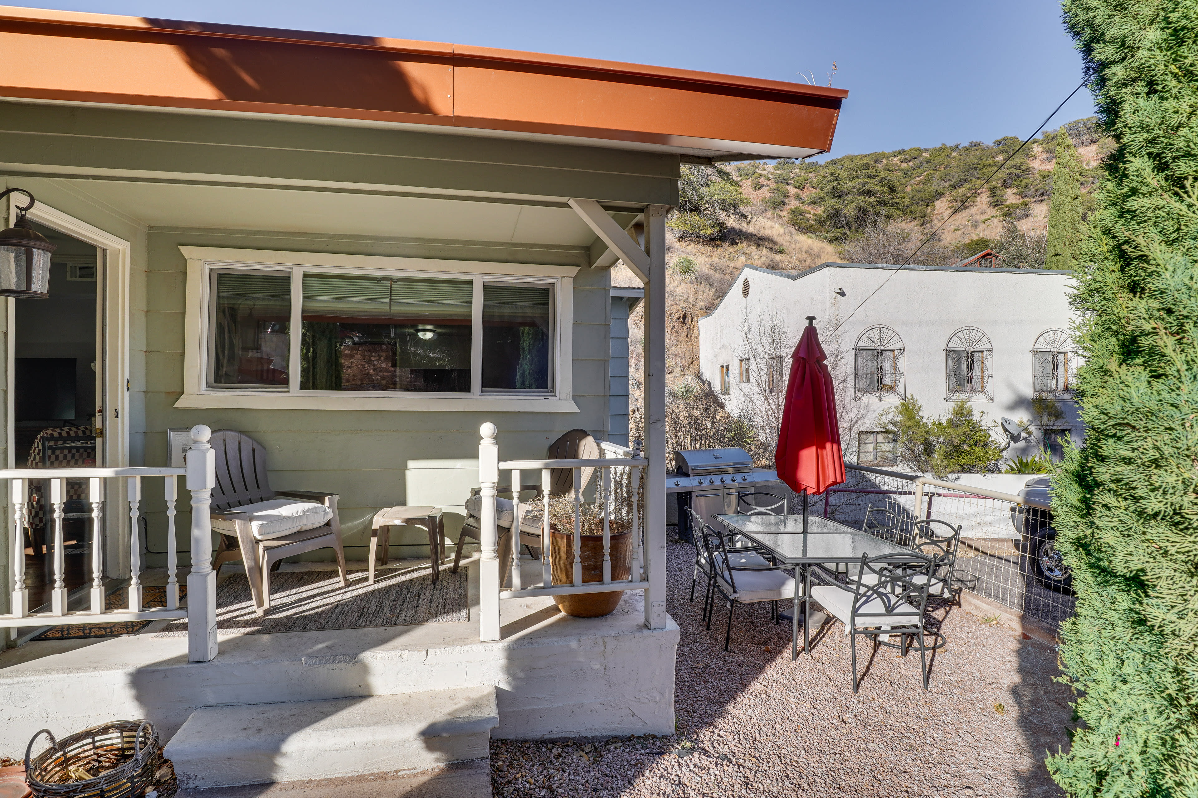 Furnished Porch | Outdoor Dining w/ Umbrella | Gas Grill