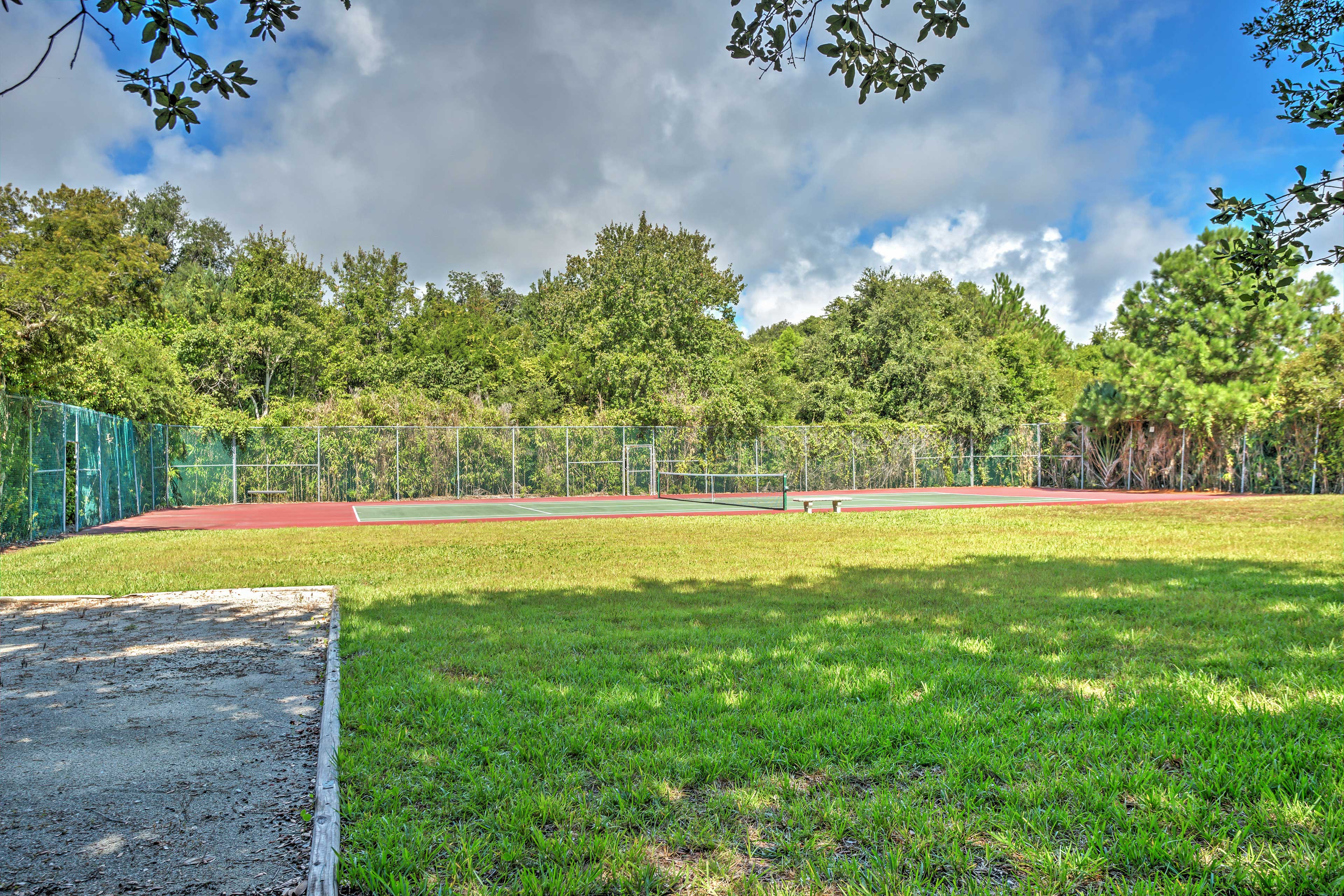 Community Amenities | Tennis Courts