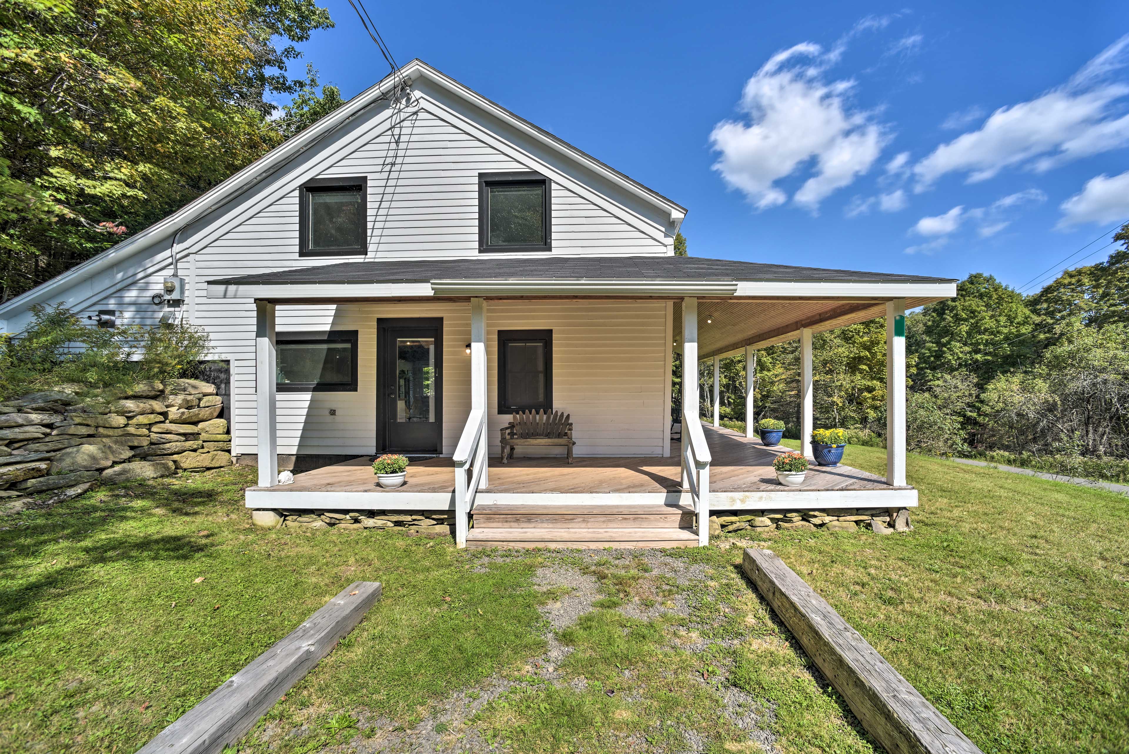 Livingston Manor Vacation Rental | 4BR | 2BA | 1,750 Sq Ft | Stairs Only Access