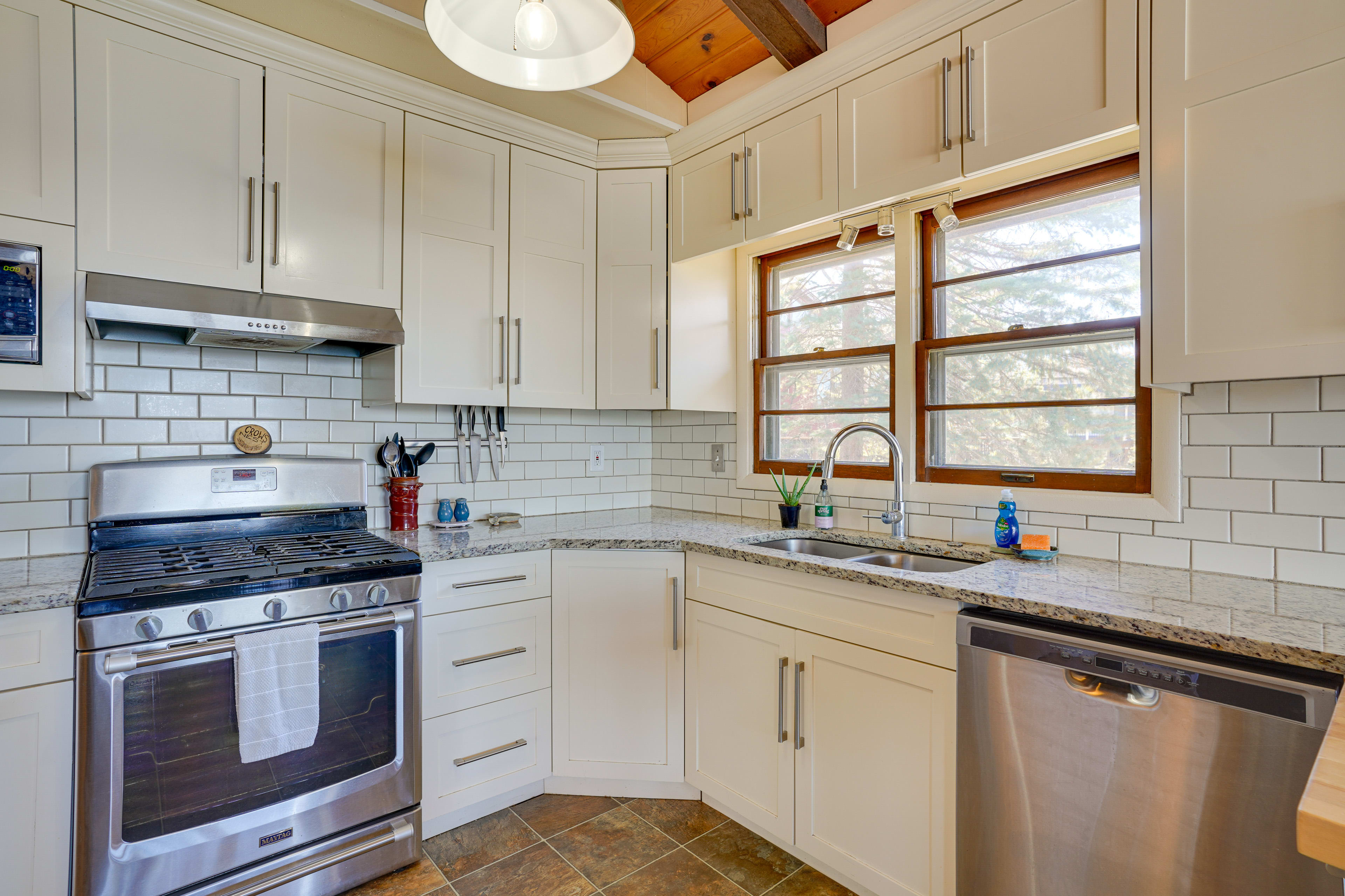 Kitchen | Main Level | Dishwasher | Coffee Maker