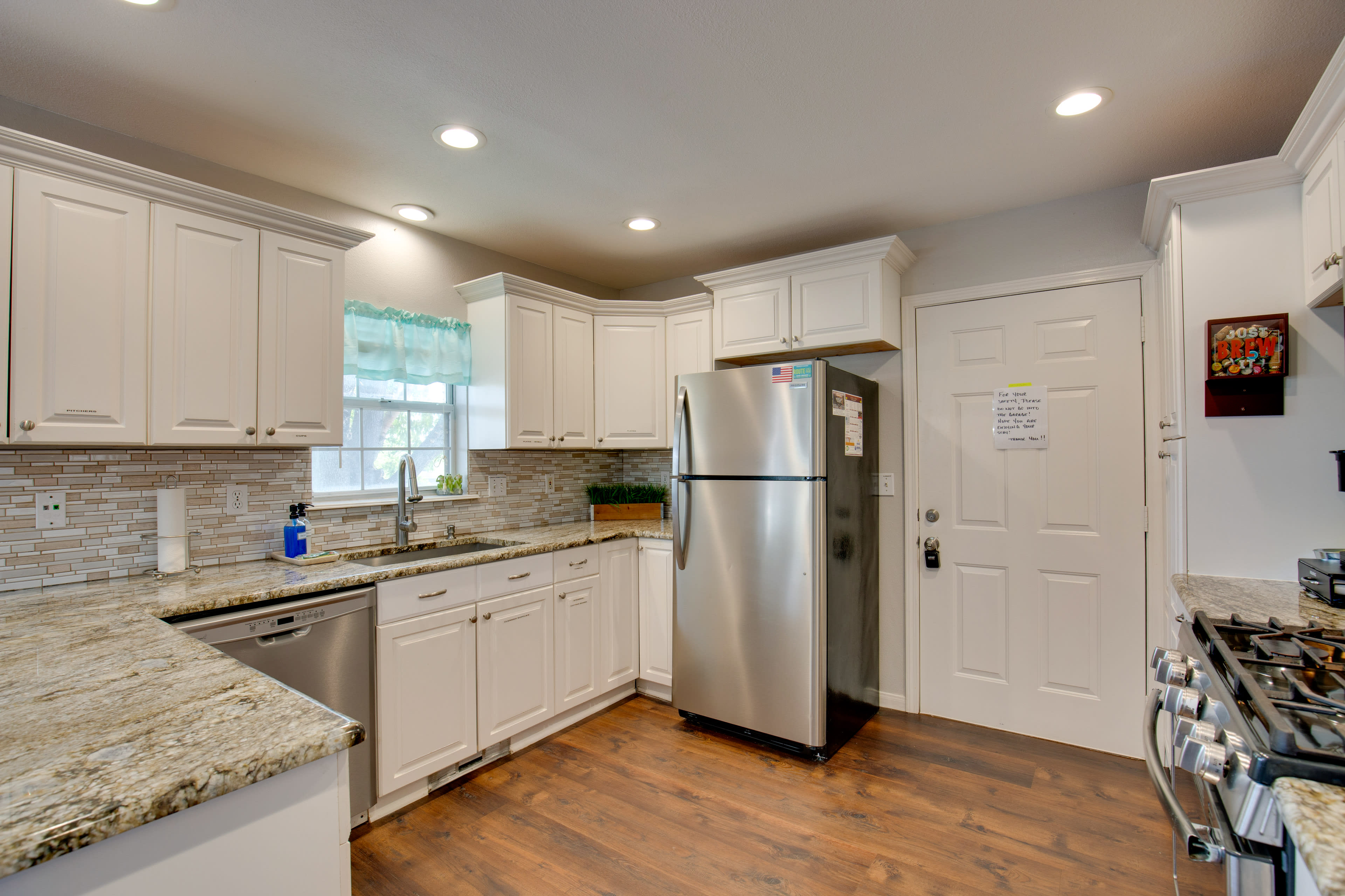 Kitchen | Fully Equipped