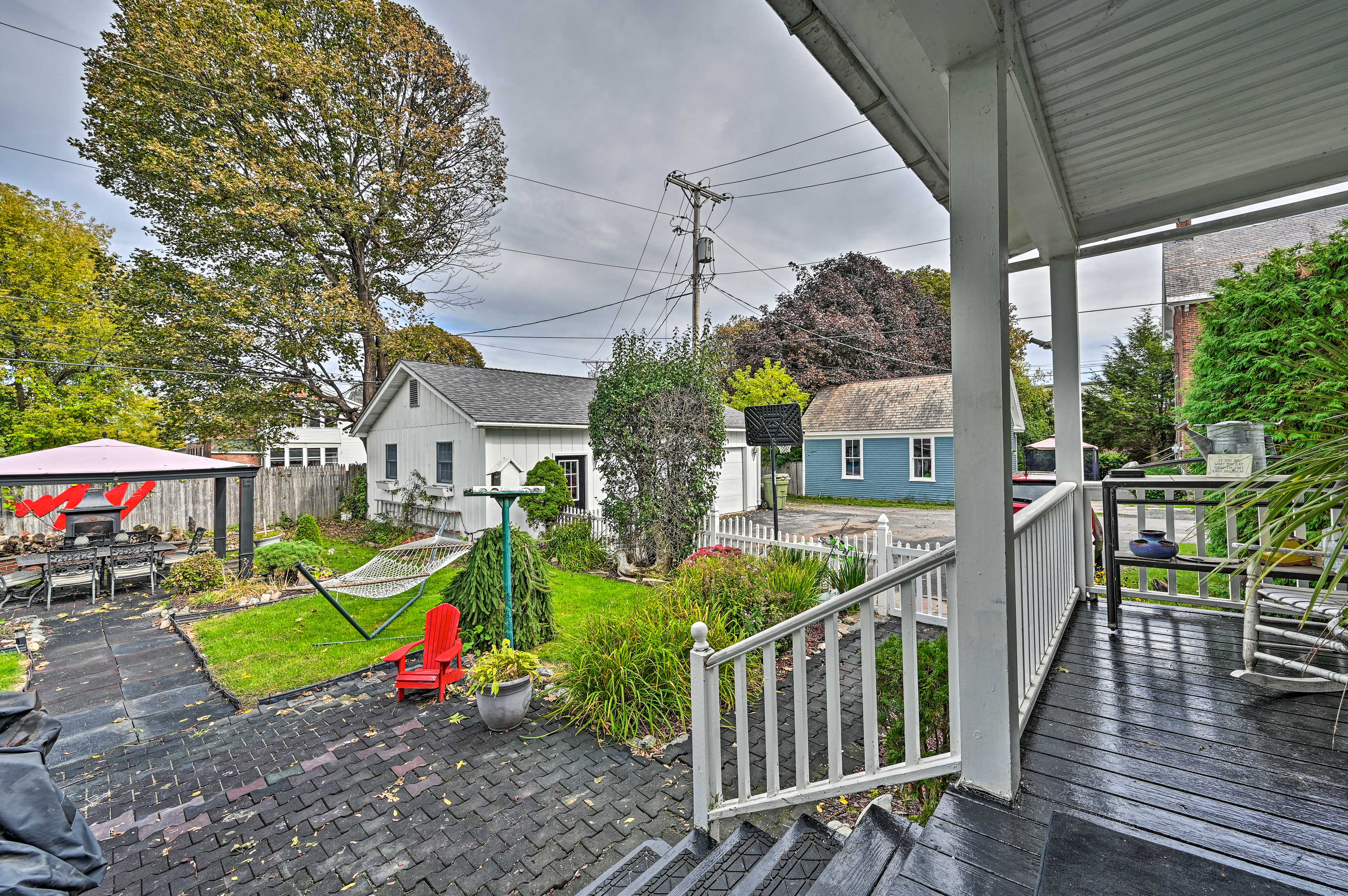 Exterior | Covered Porch | Yard | Hammock | Gas Grill