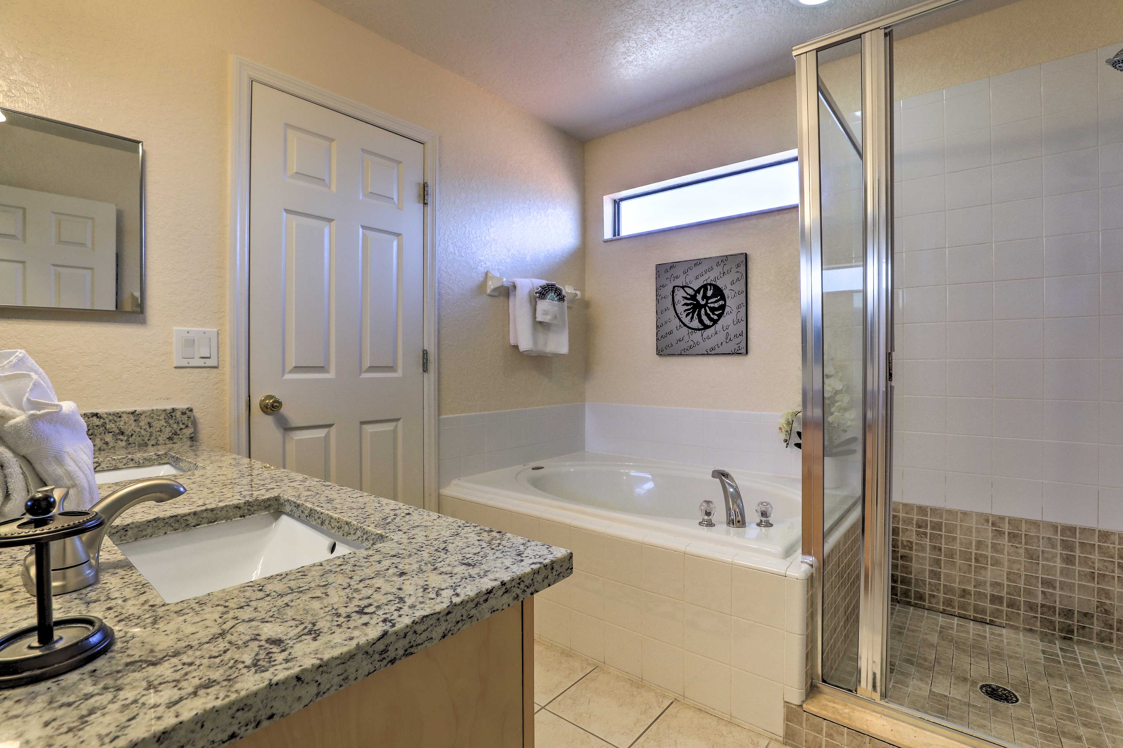 En-Suite Bathroom | Soaking Tub