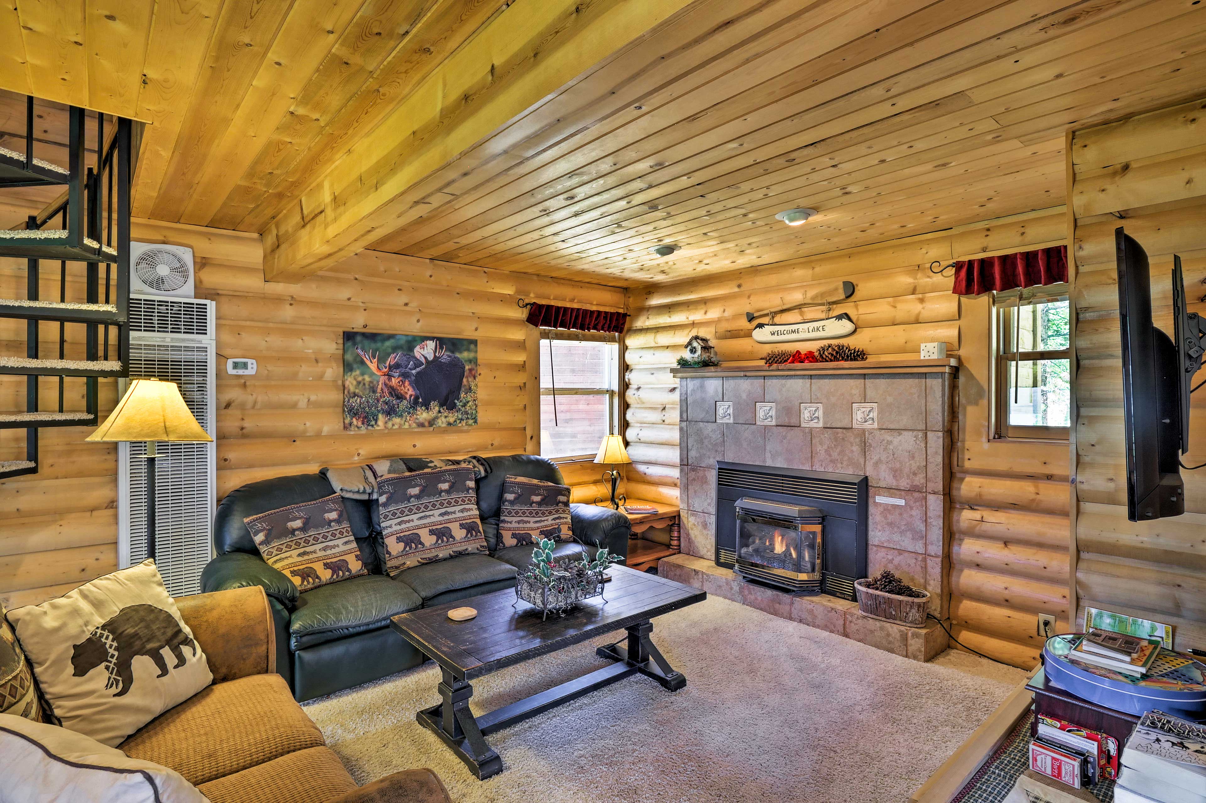 Living Room w/ Fireplace