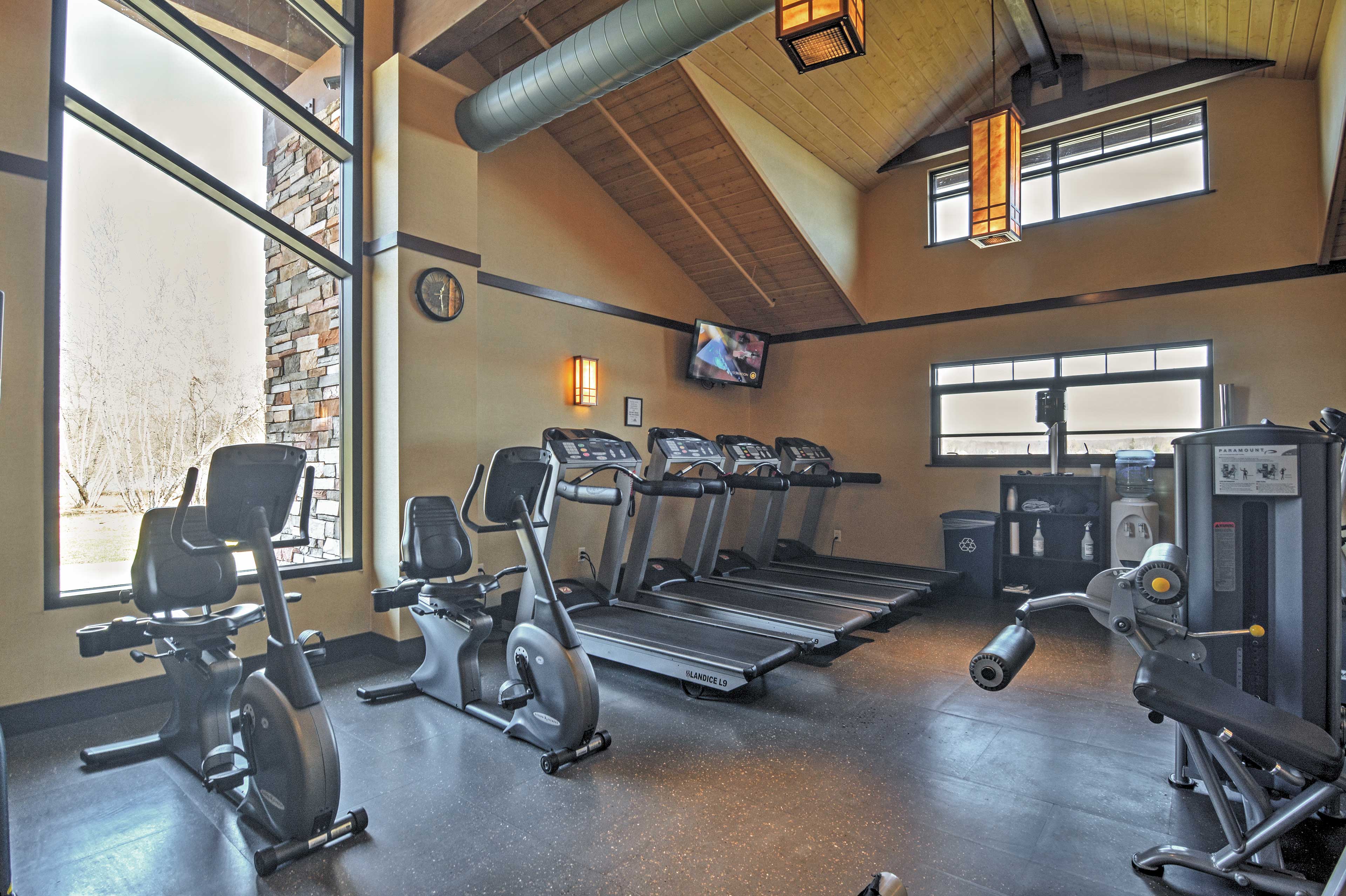 Arrowhead Lake Community Amenities