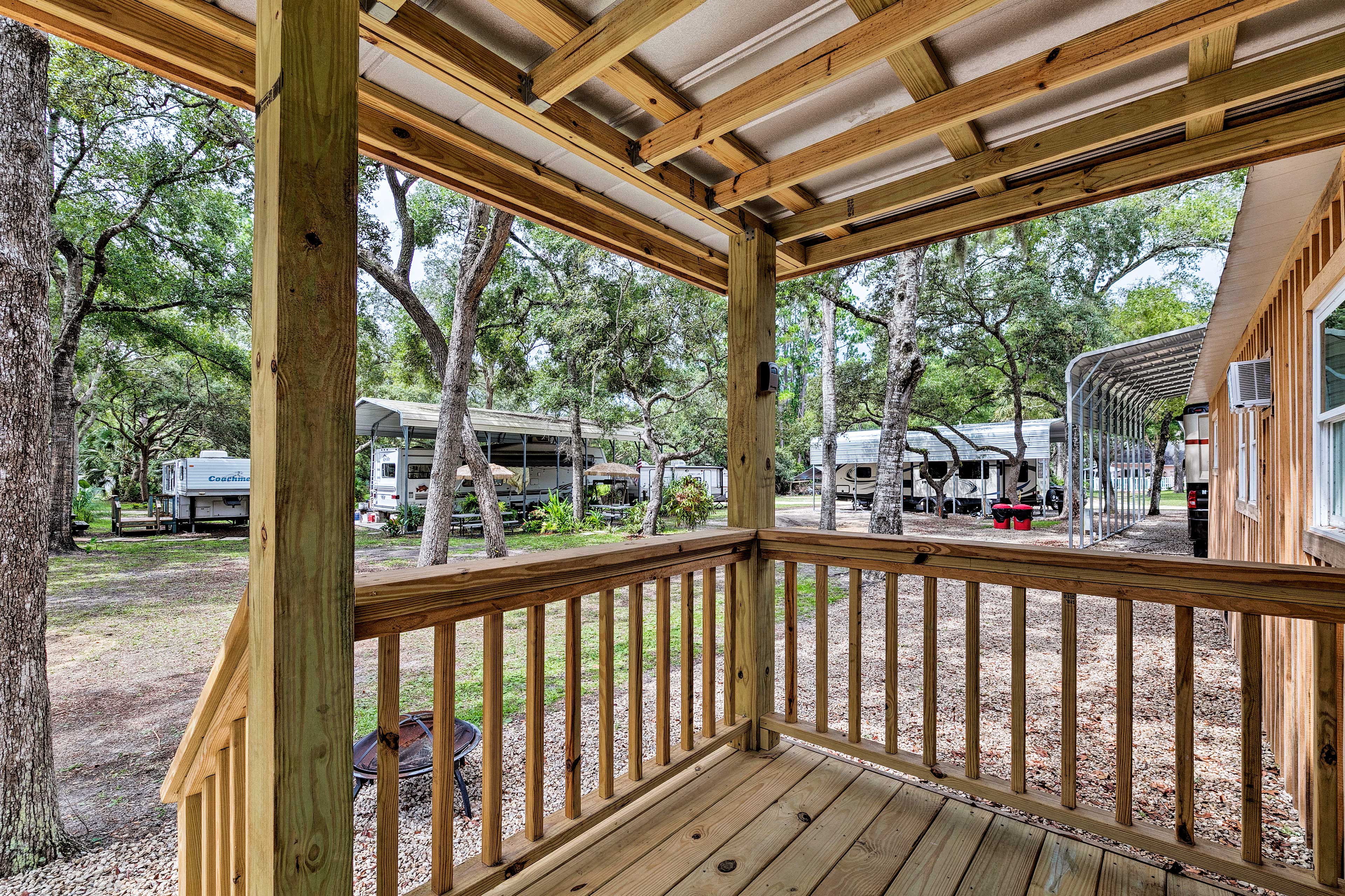 Deck | Fire Pit | Gas Grill