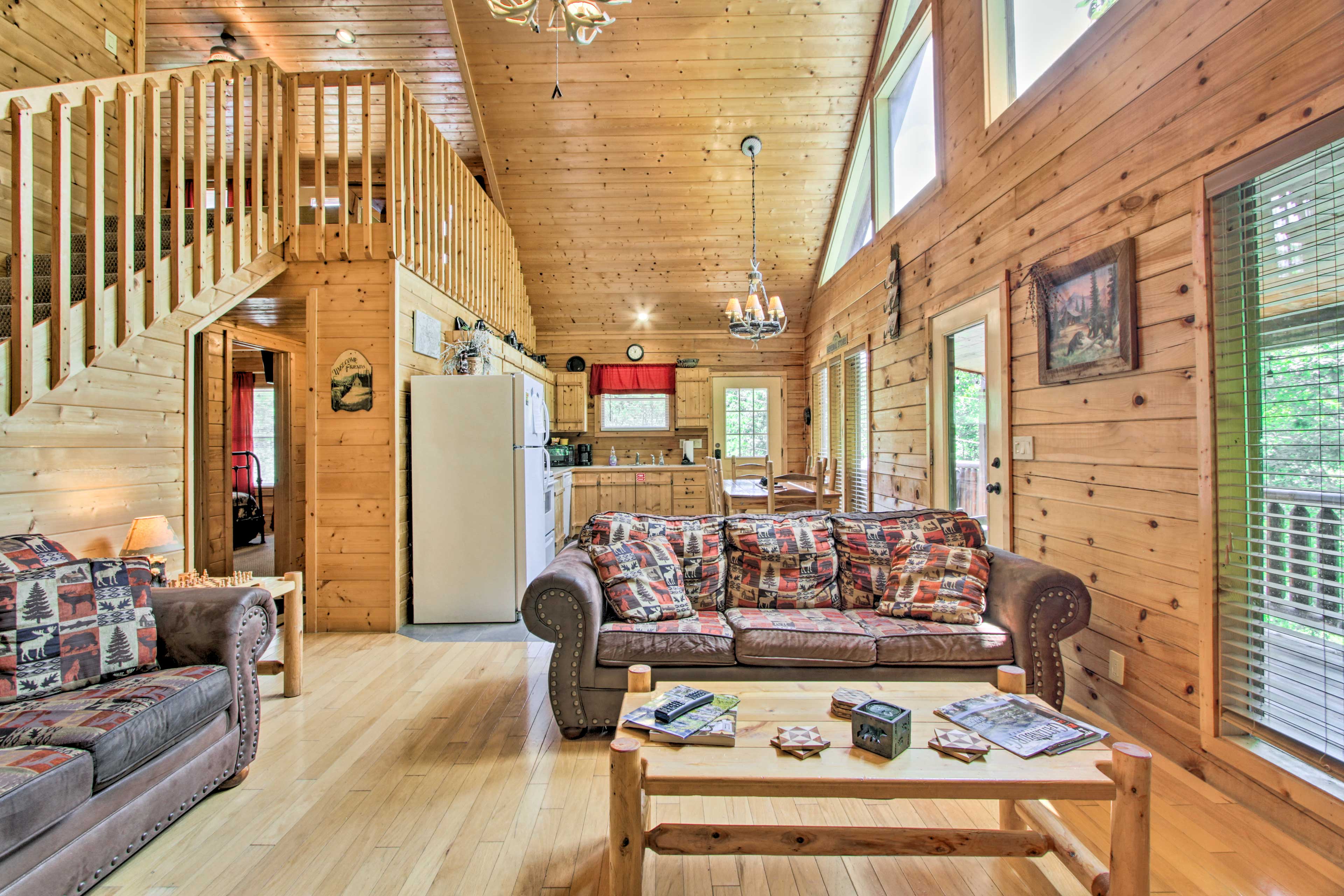 Main Living Space | Dining Table | Vaulted Ceilings