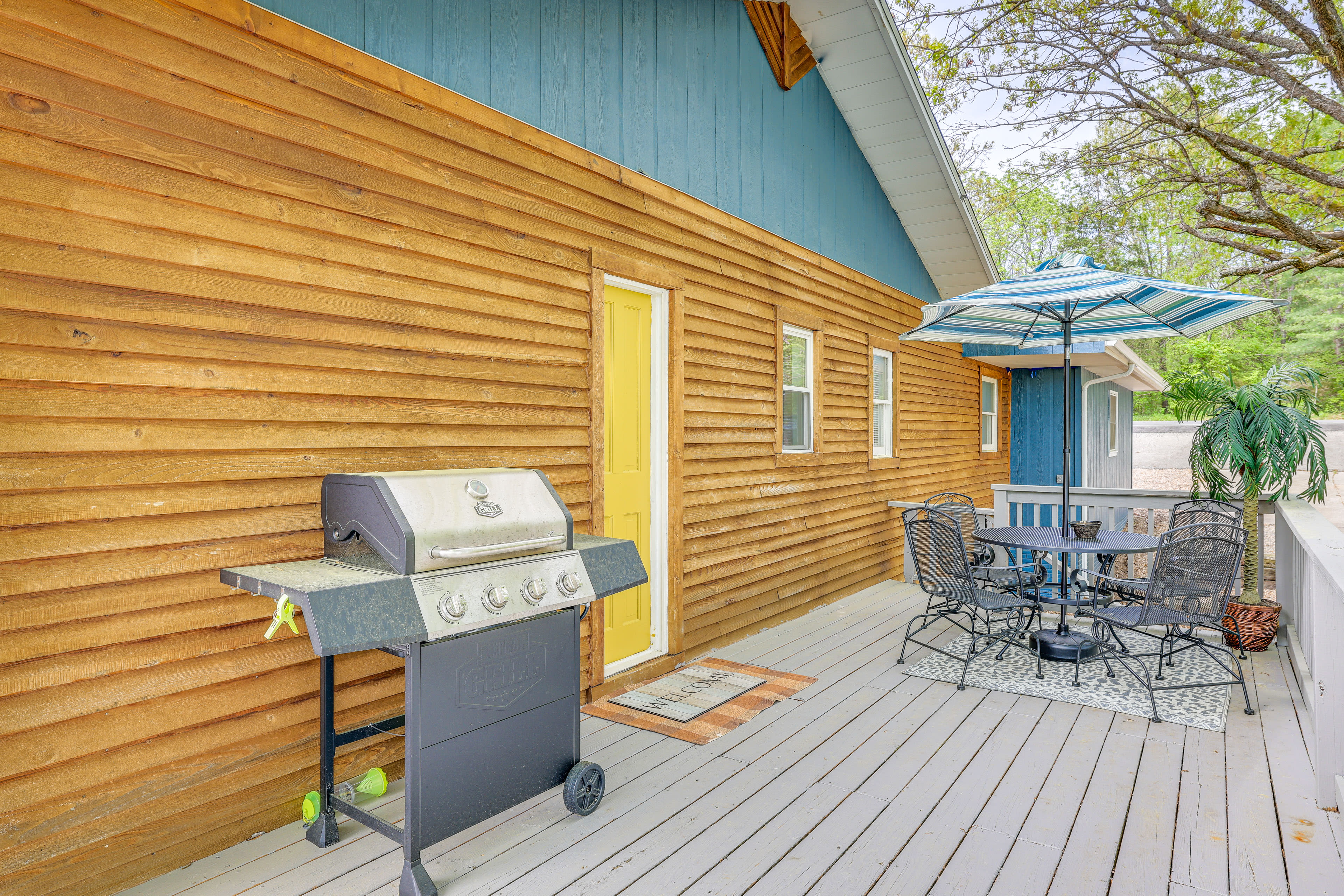 Private Deck | Gas Grill