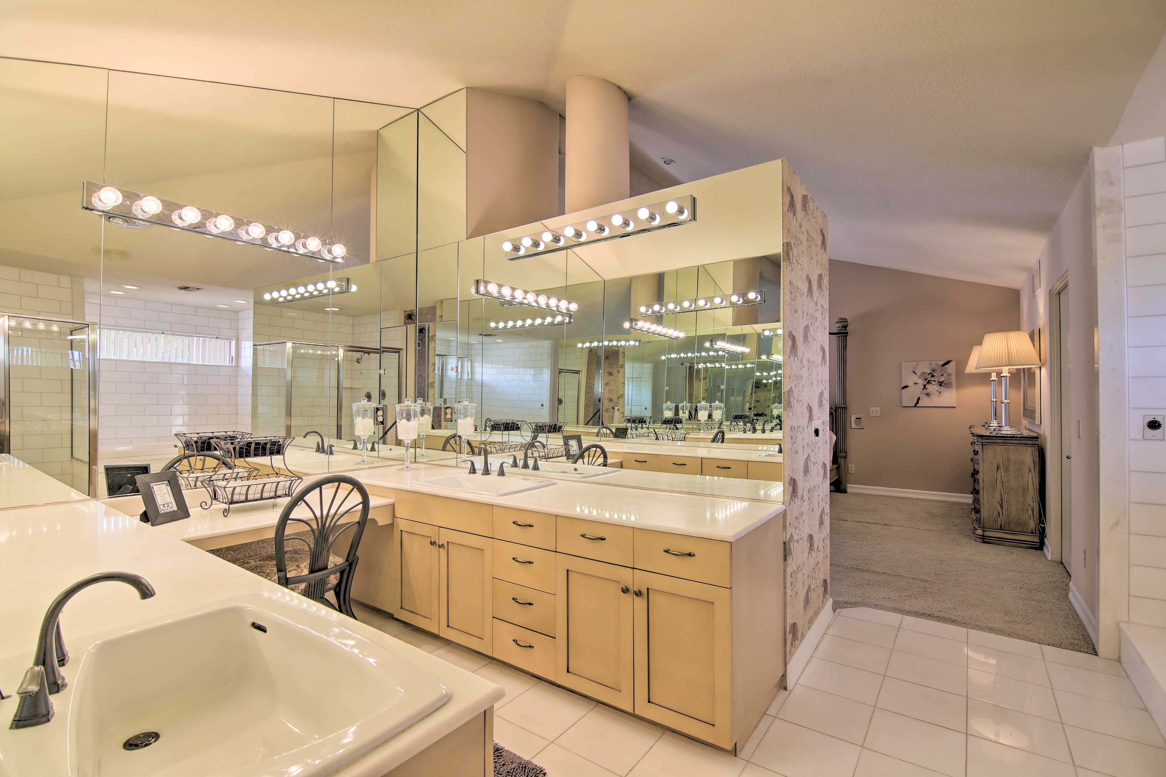 The en-suite bathroom will make getting ready in the morning easy.