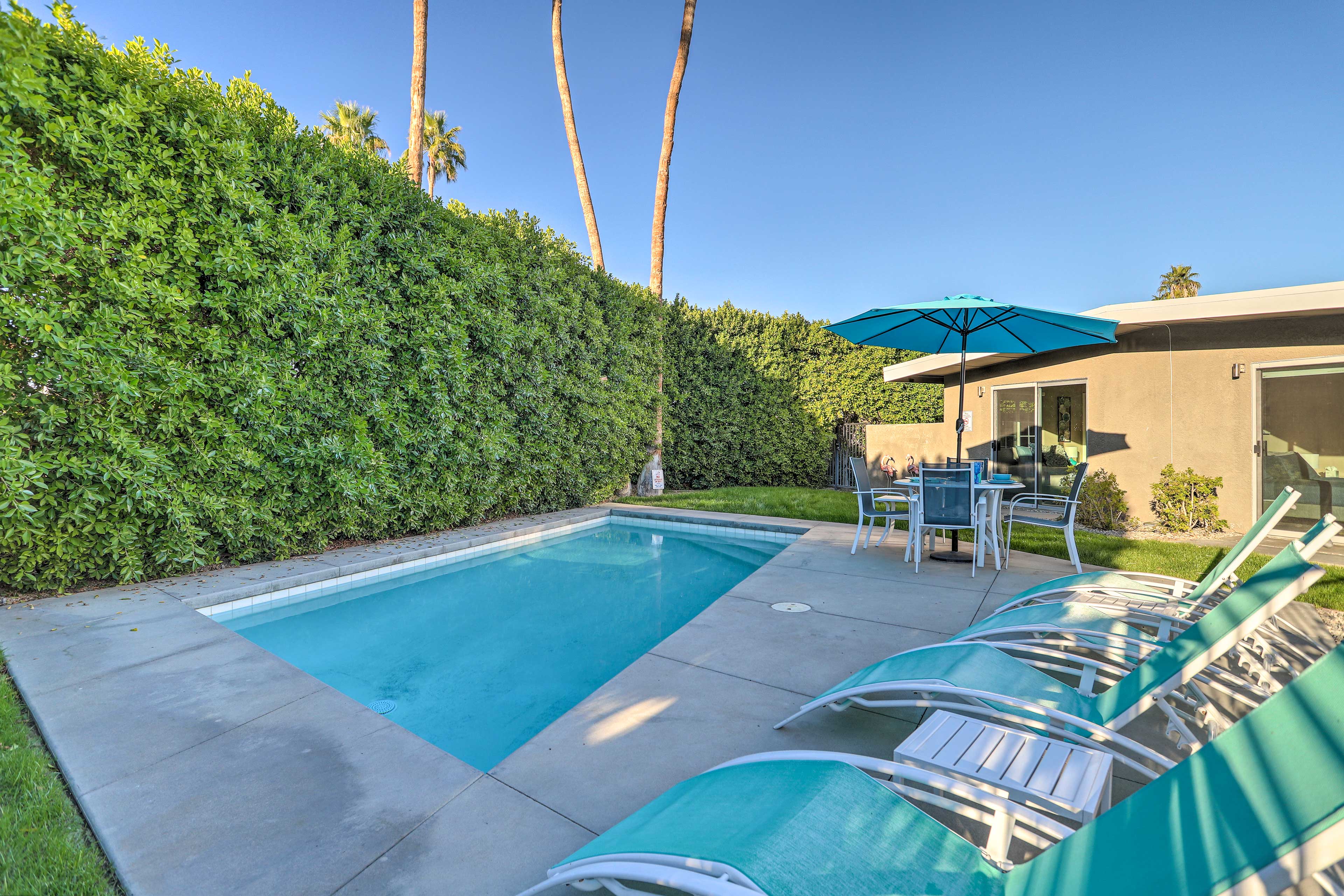 Private Pool & Outdoor Space