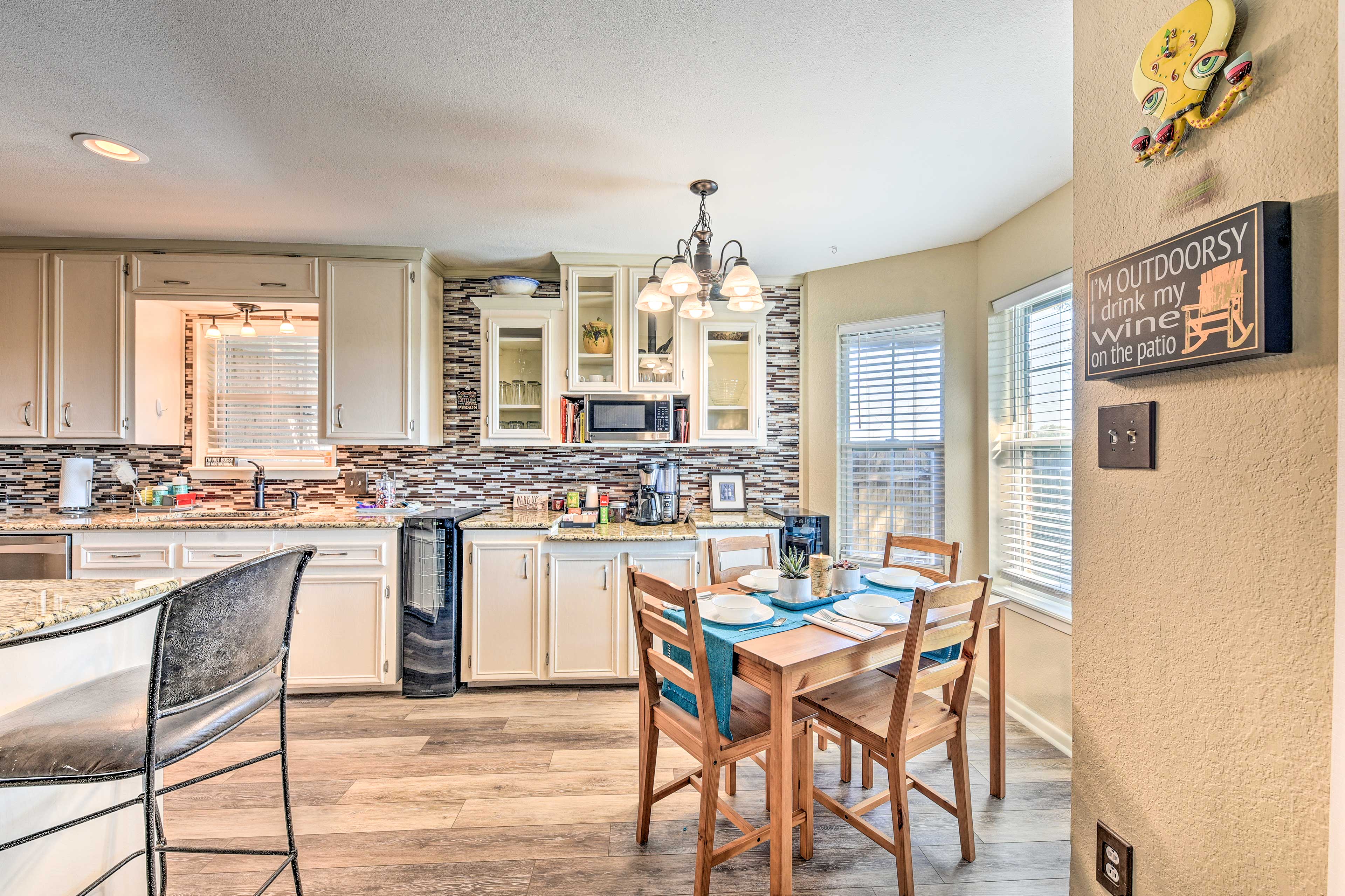 Dining Area | Dishware & Flatware