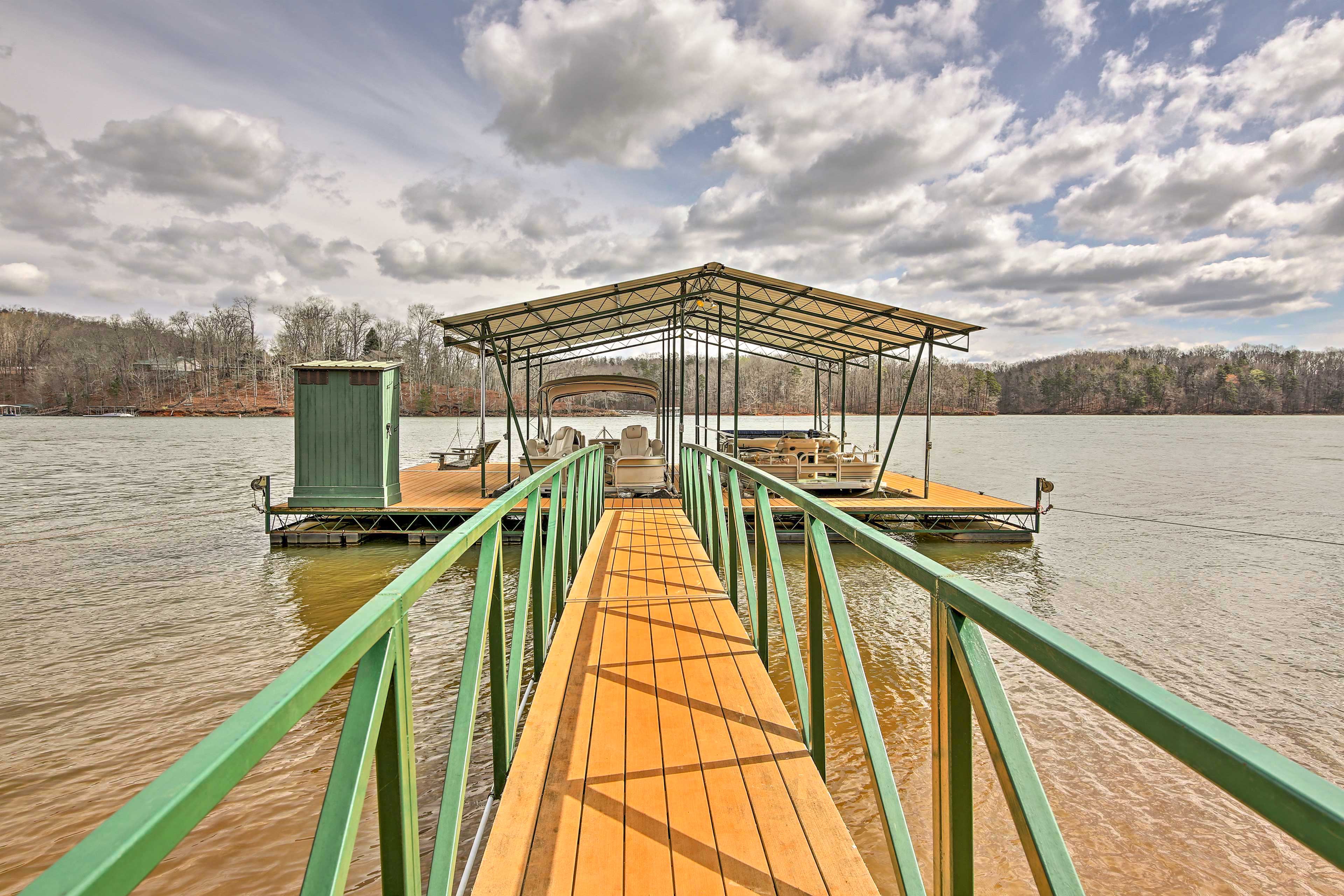 Private Dock | Boat Slip | Lake Hartwell Access