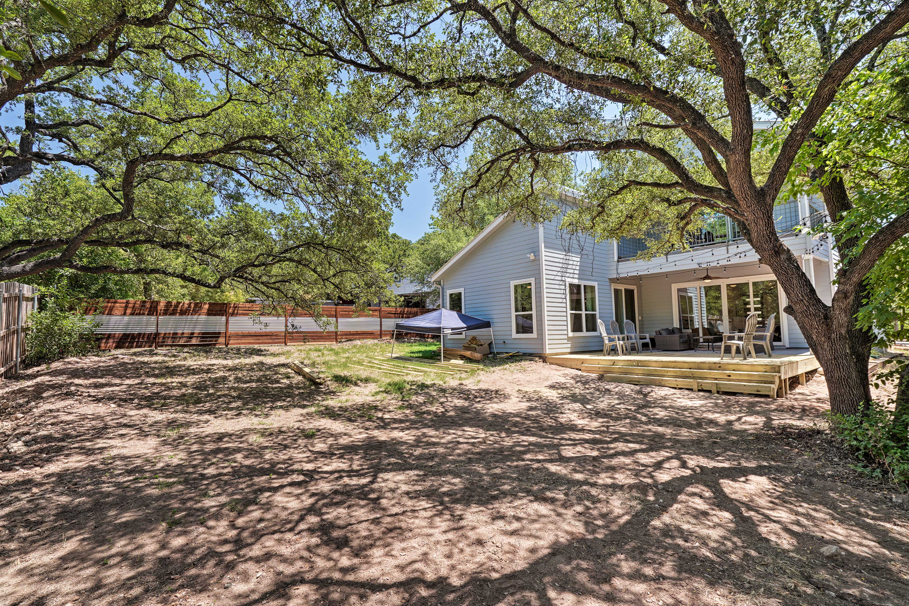 Fenced-In Yard