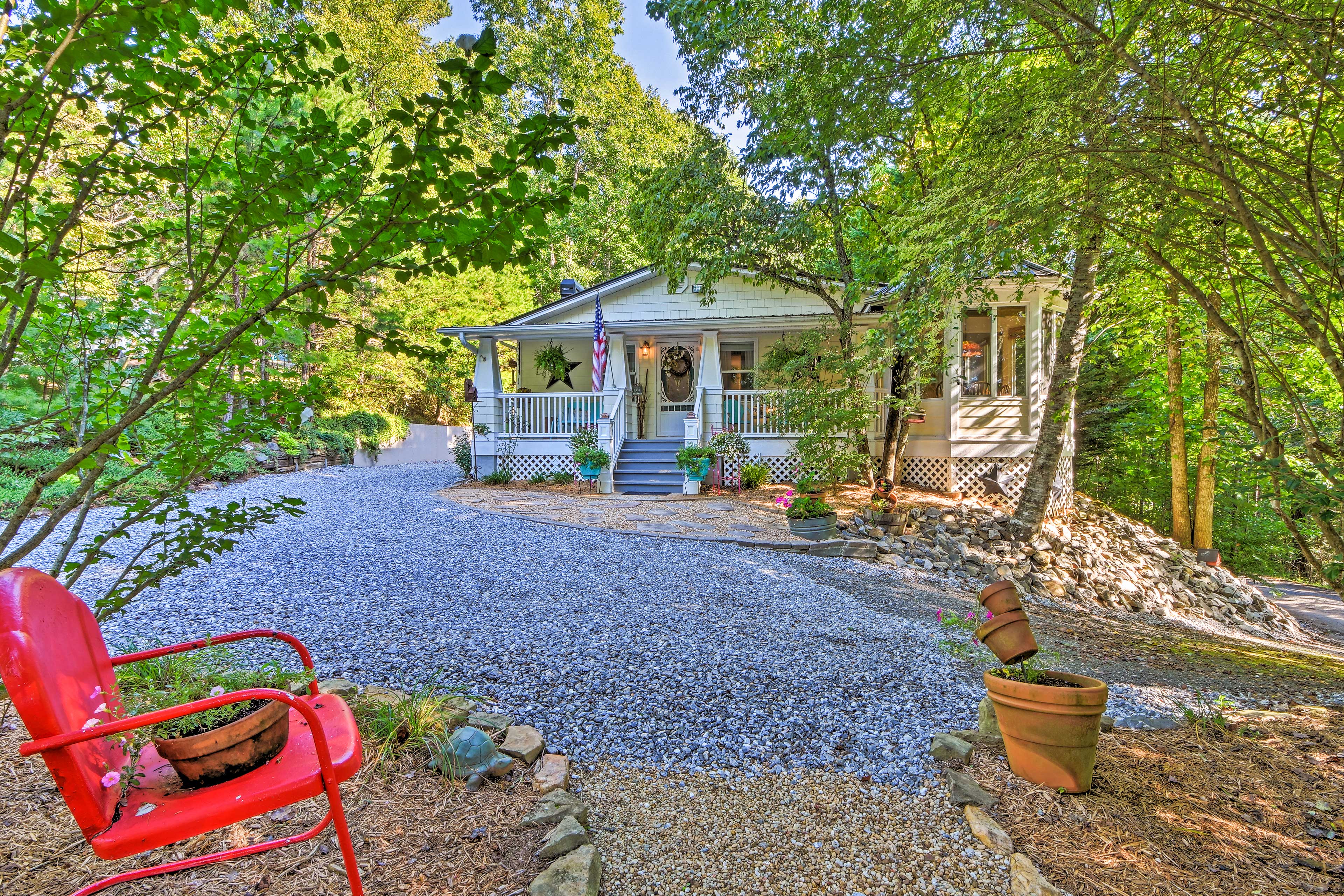 Lakeside bliss awaits you at this cozy cottage.