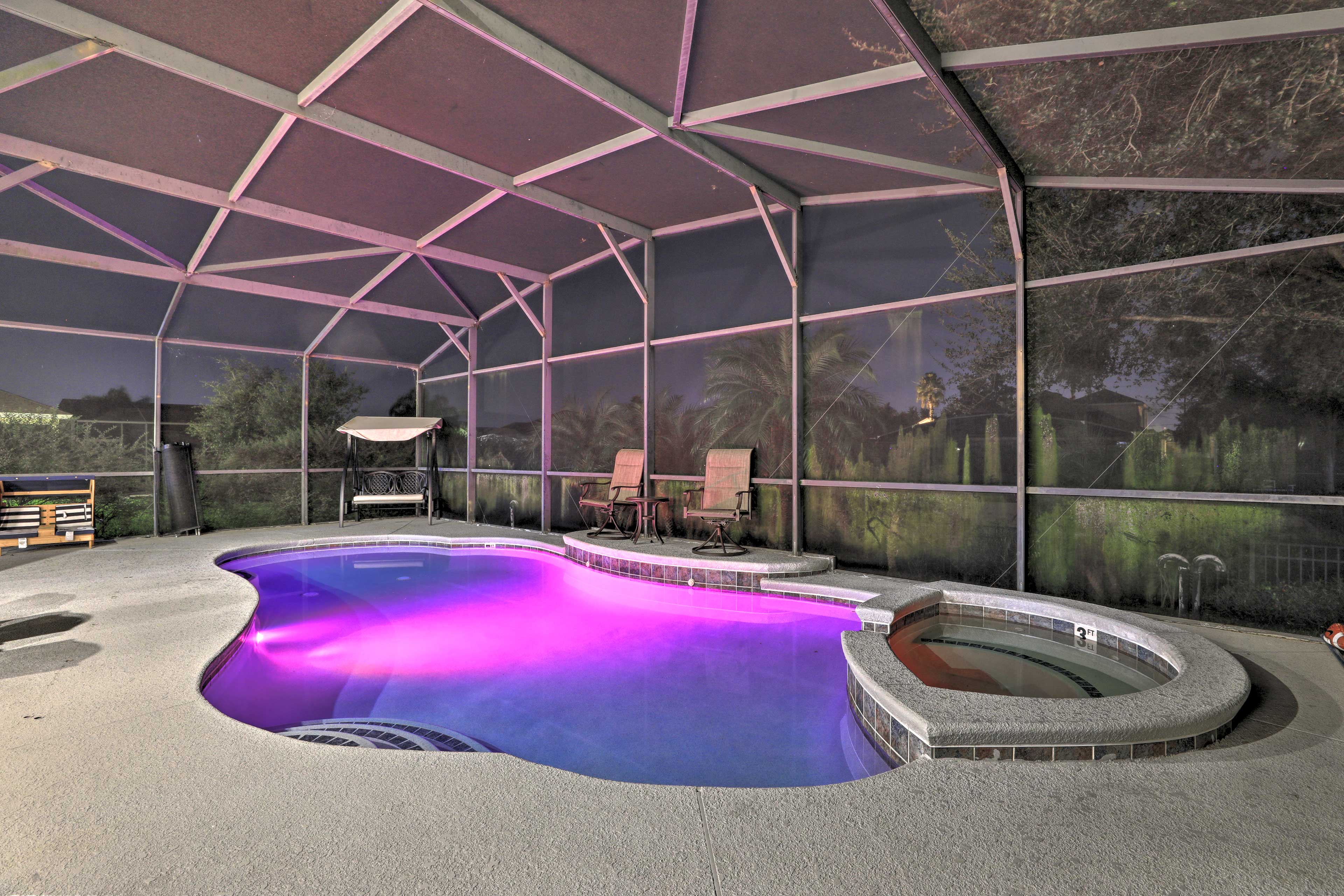 Private Lanai | Multi-Colored Pool Lights