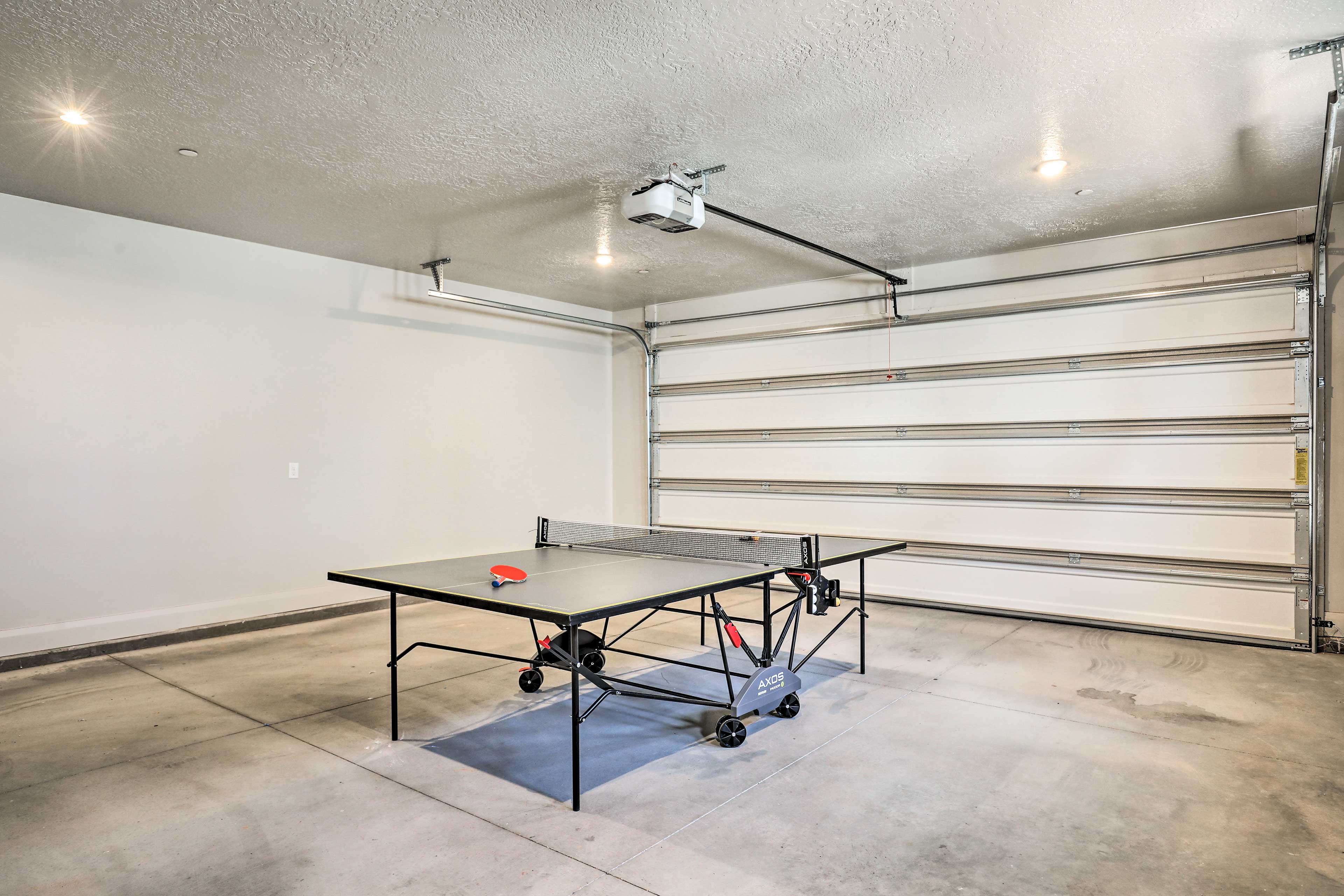 Garage | Ping Pong Table