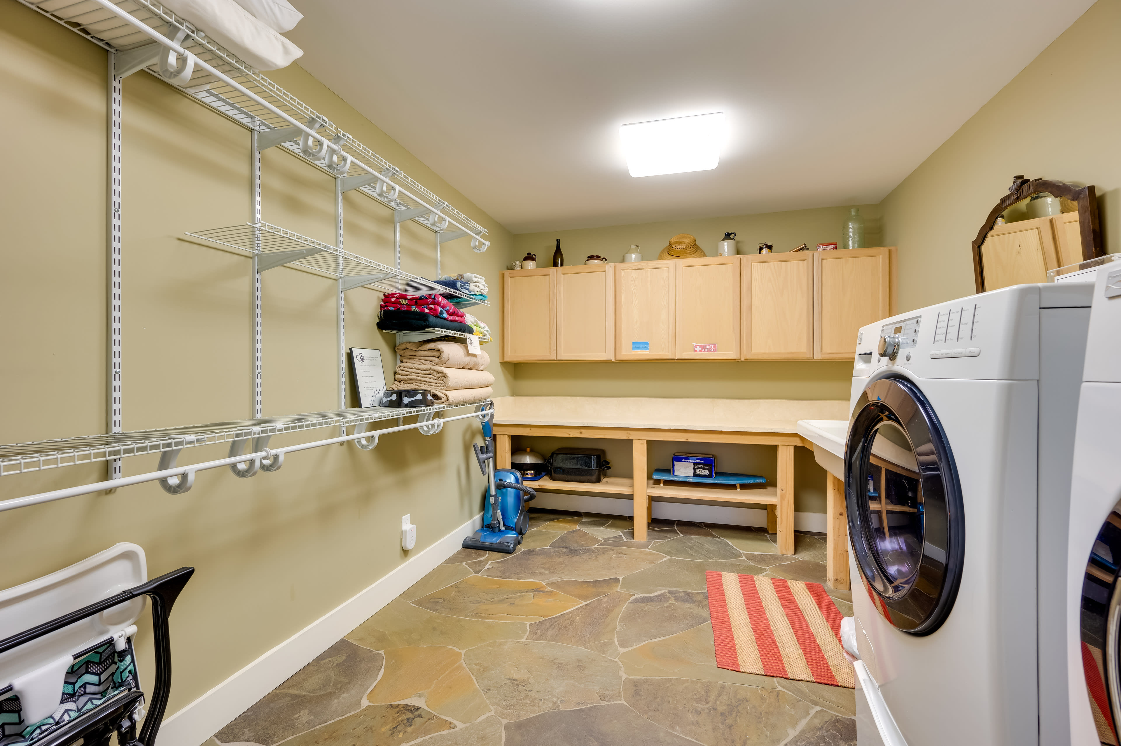 In-Unit Laundry | Washer & Dryer