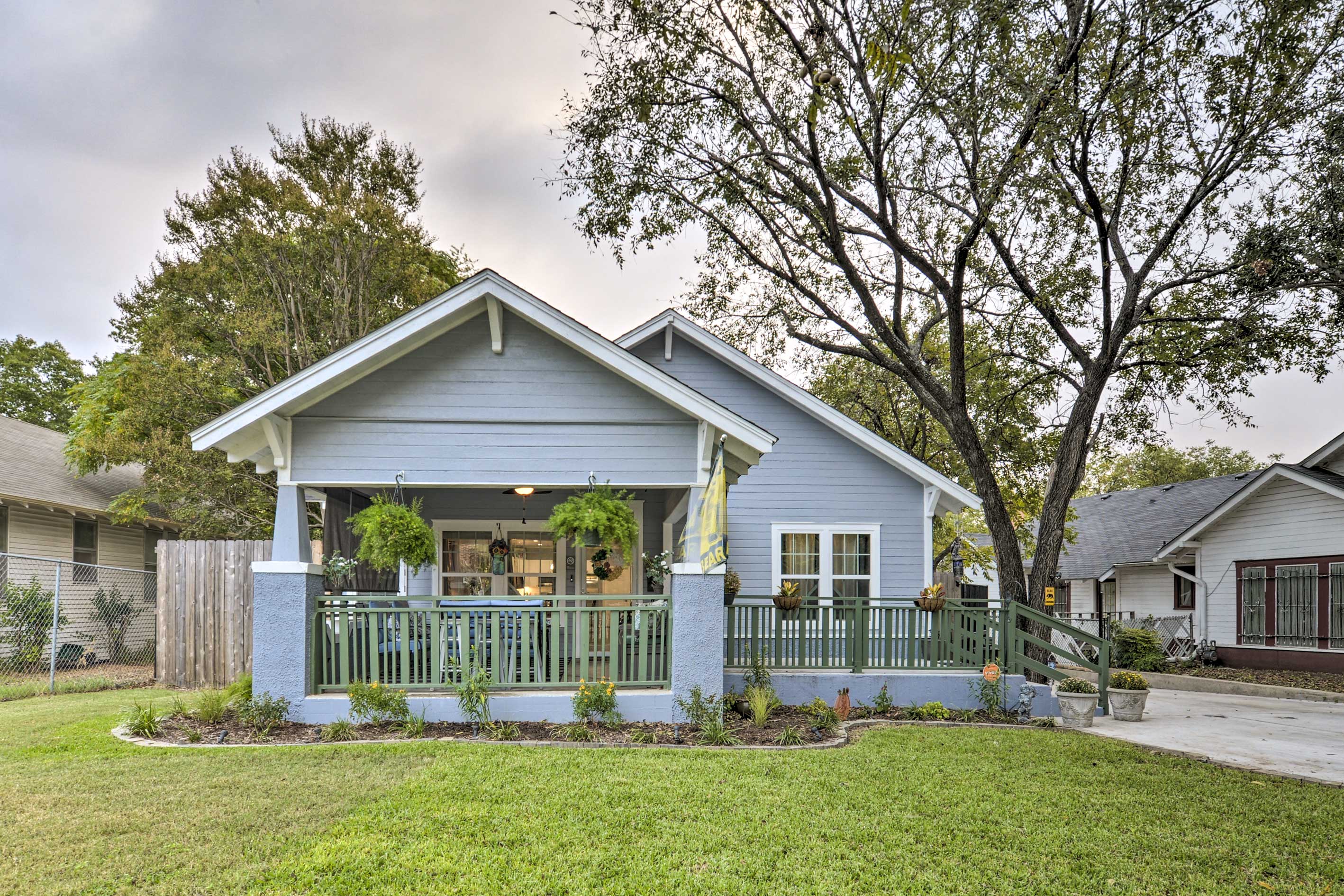 Cozy 'Bearadise Bungalow' 2 Mi to Magnolia Market!