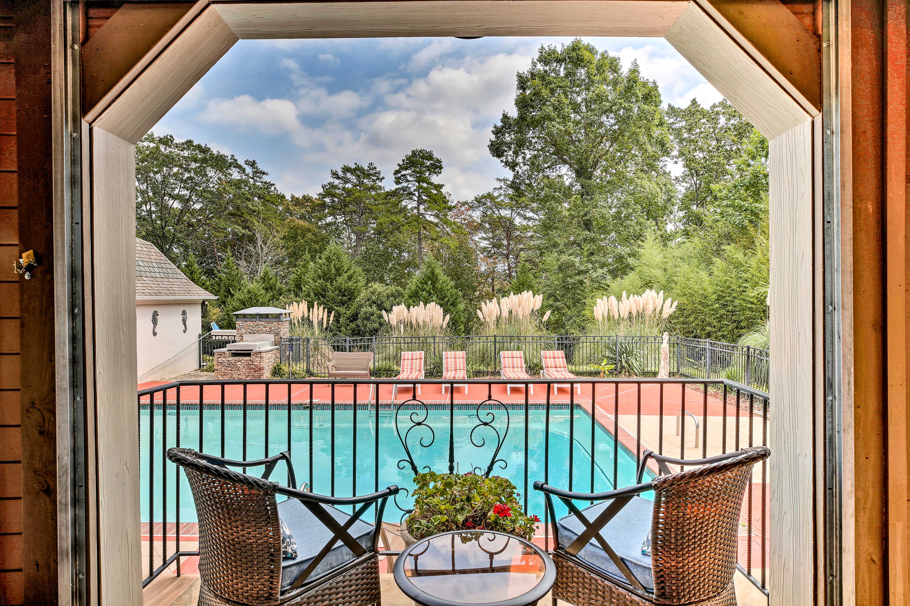 Cartersville Vacation Rental | Studio | 1BA | 1,200 Sq Ft | Steps to Enter