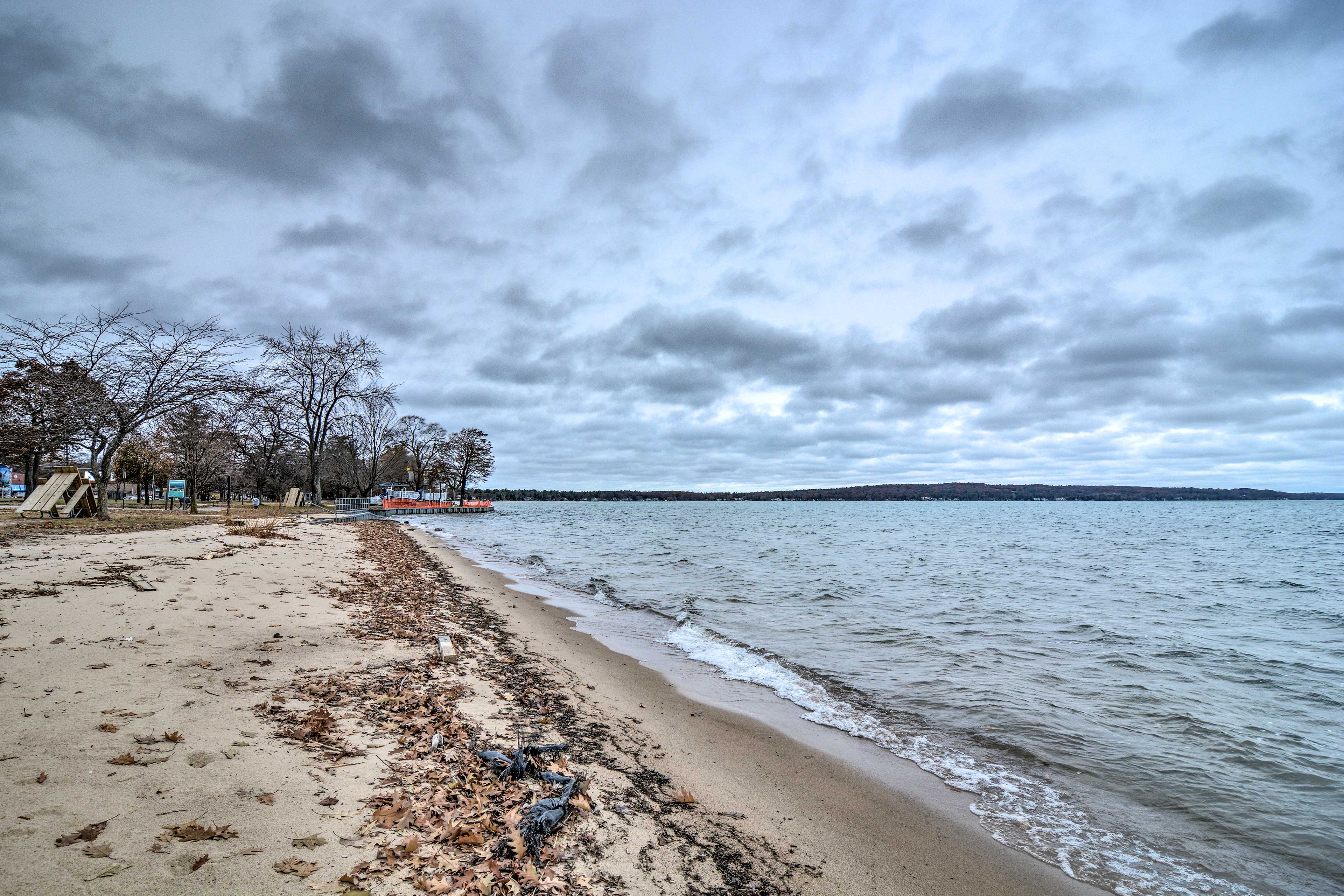 Nearby Beach & Park