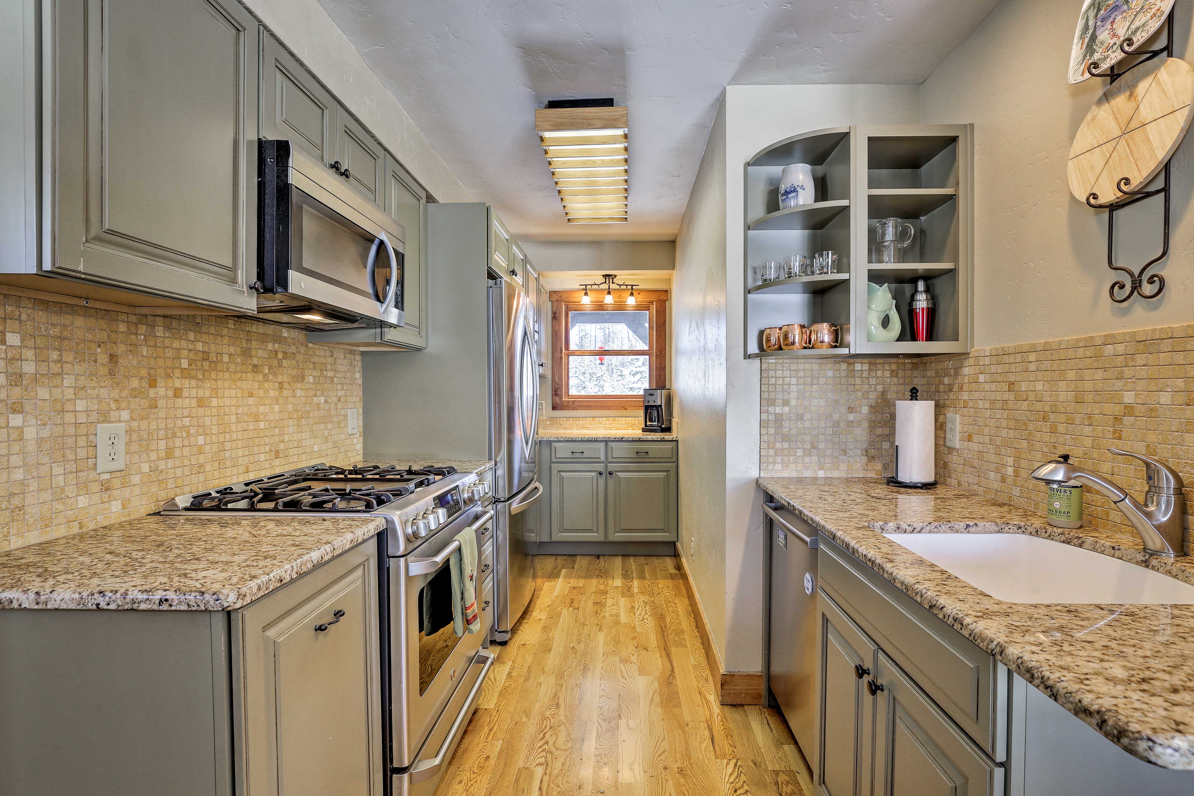 Gather all the ingredients for a successful meal in this fully equipped kitchen.