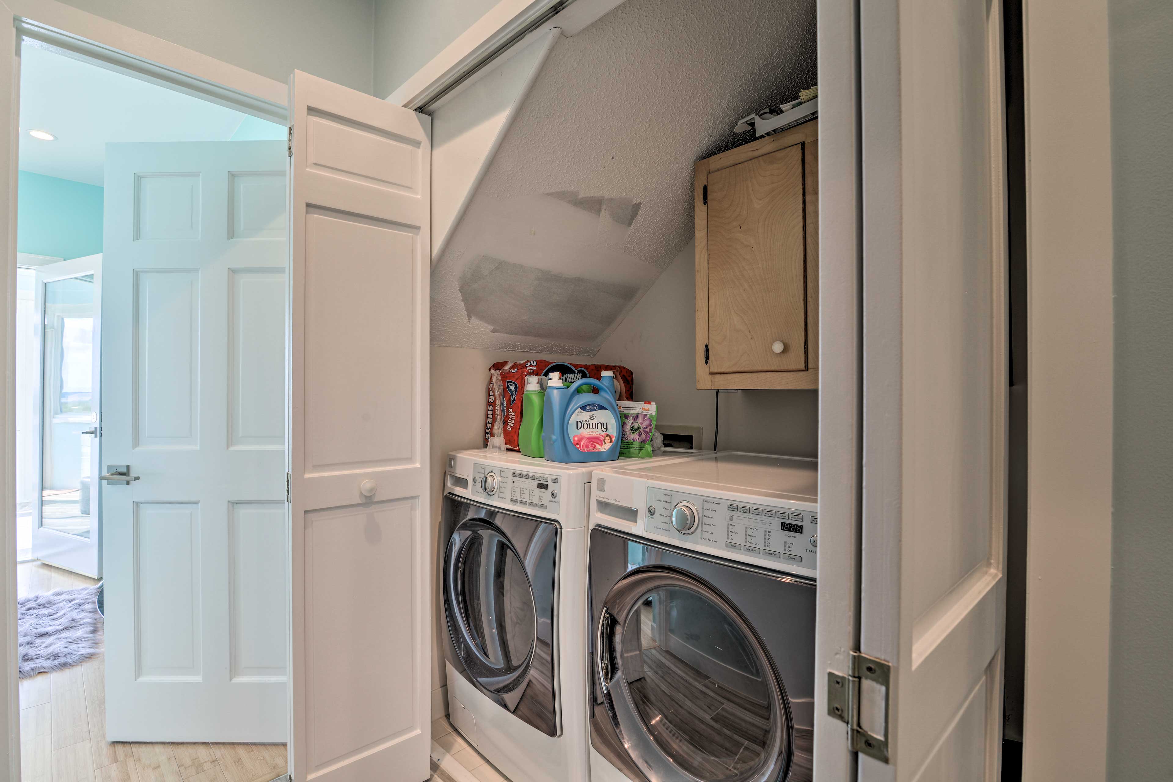 Laundry Room | Detergent Provided