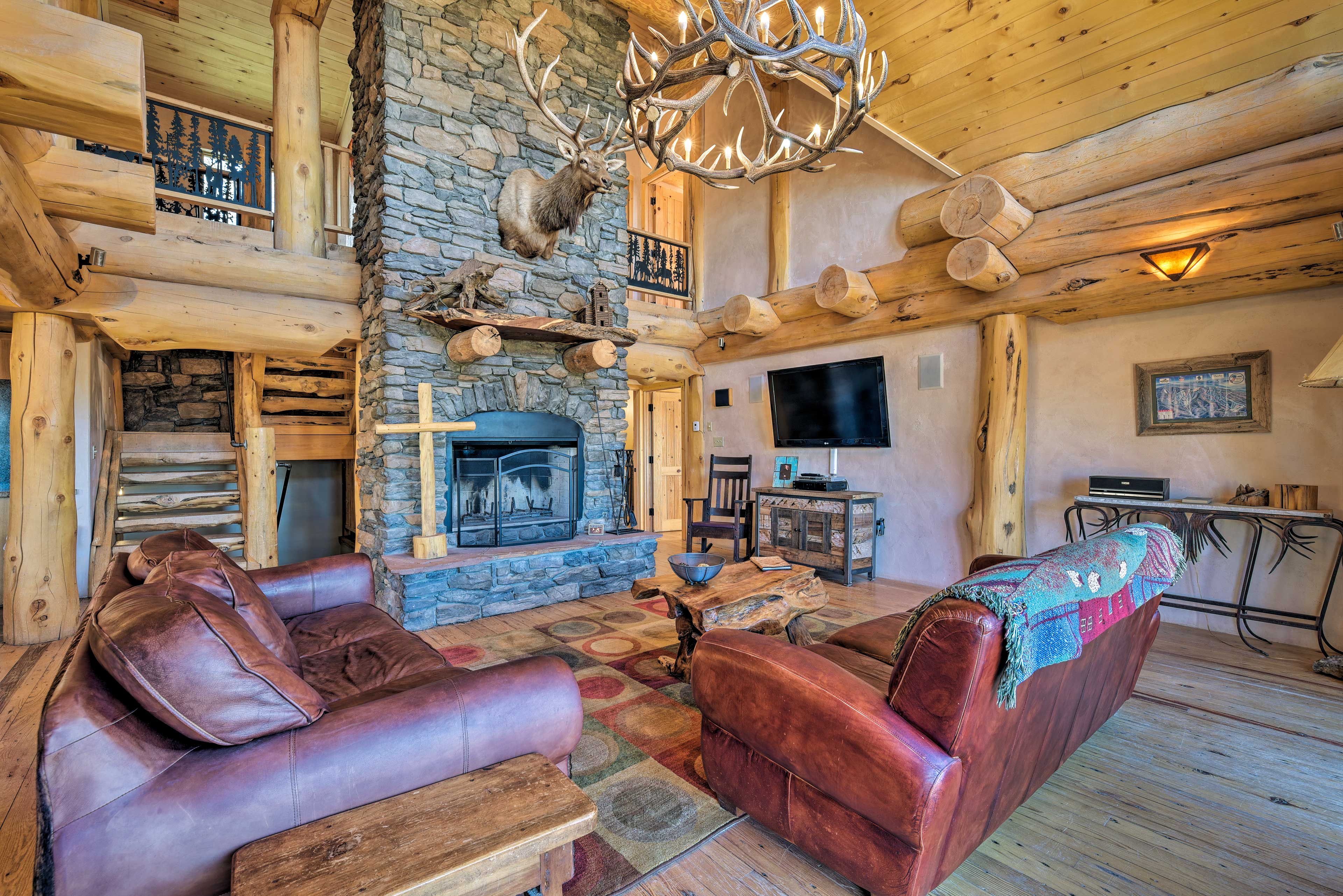 Angel Fire Vacation Rental | 4BR | 3BA | Stairs Required | 3,400 Sq Ft