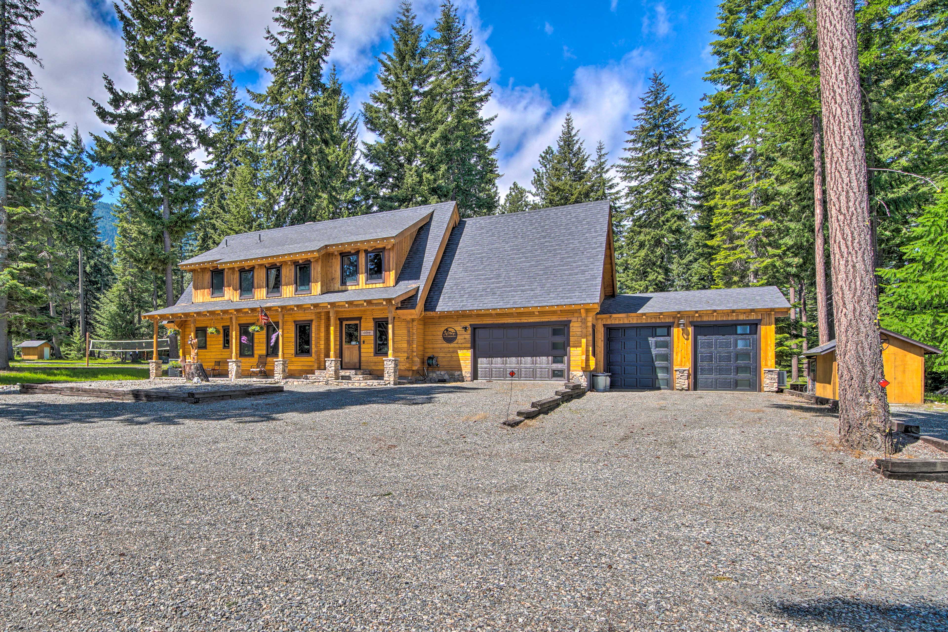 Cle Elum Vacation Rental House | 4BR | 3.5BA | 2,300 Sq Ft | 2 Stories