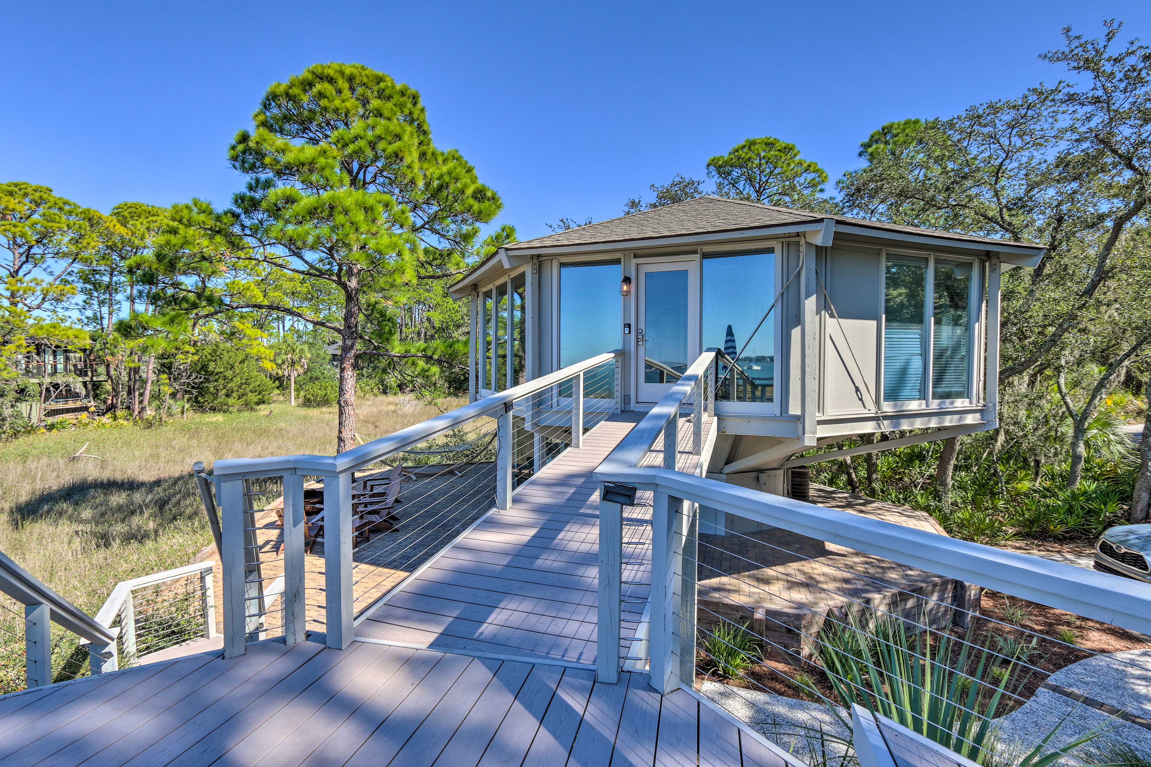 Deck | Outdoor Dining Area | Beach Views