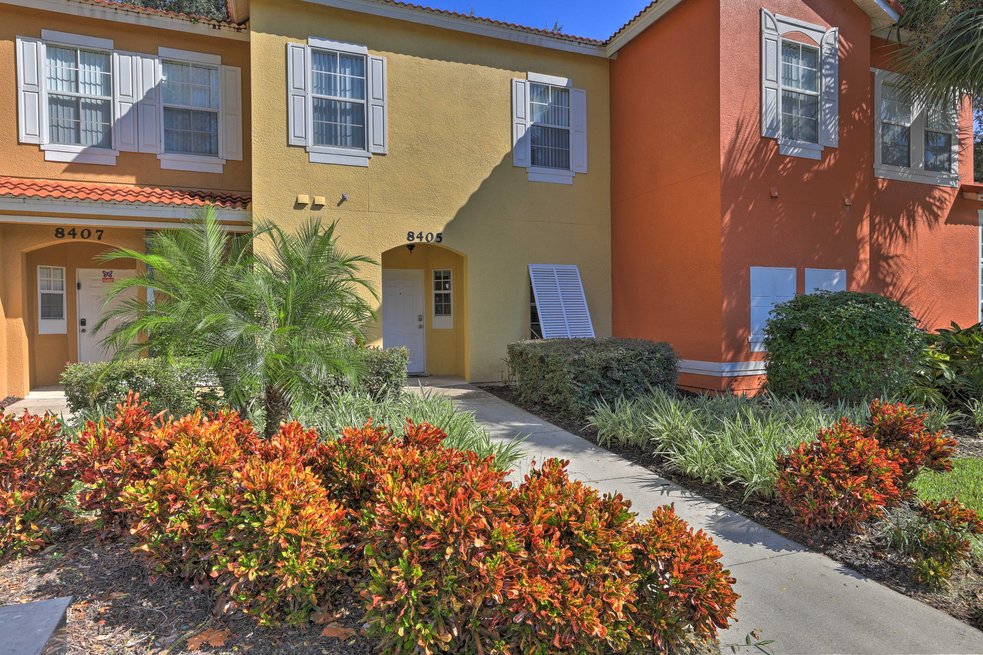 Lush tropics invite you to this 3 bedroom, 2.5-bath townhome.