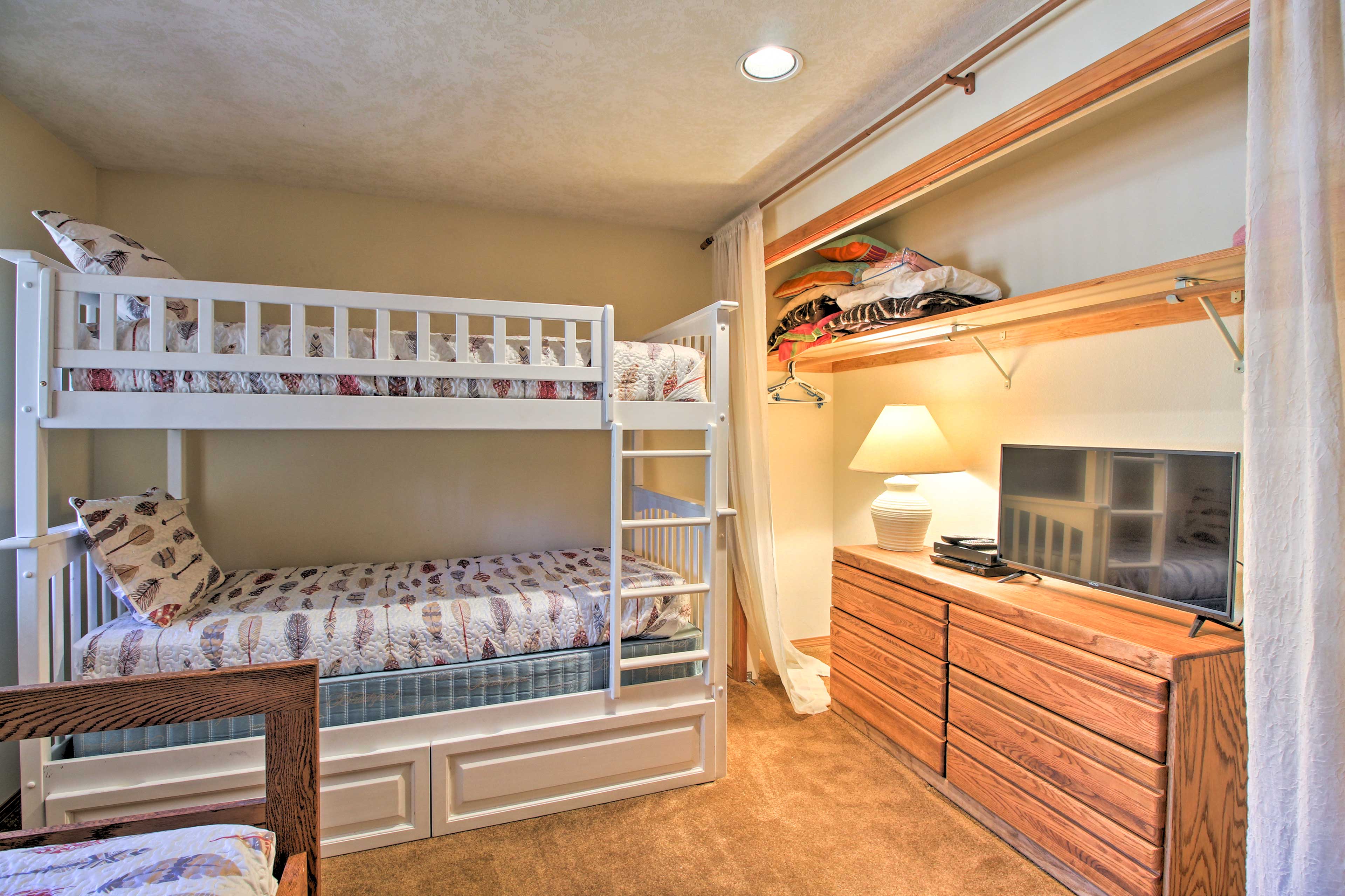 Bedroom 3 | Twin Bunk Bed