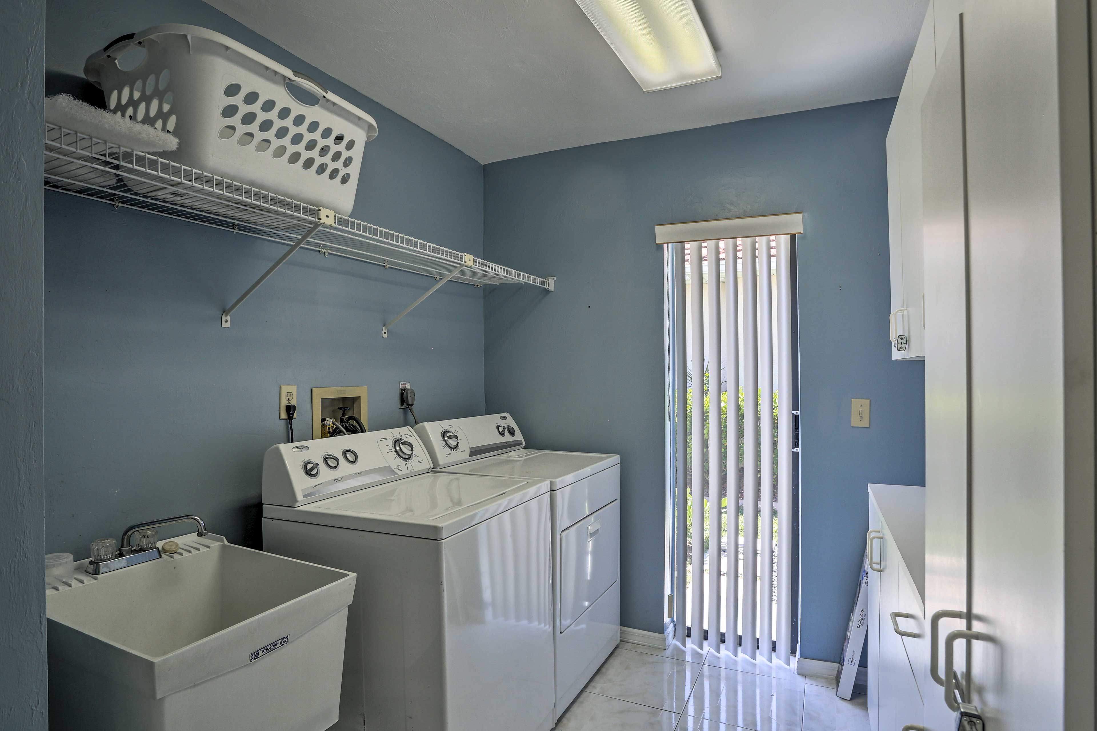 In-Unit Laundry | Washer & Dryer