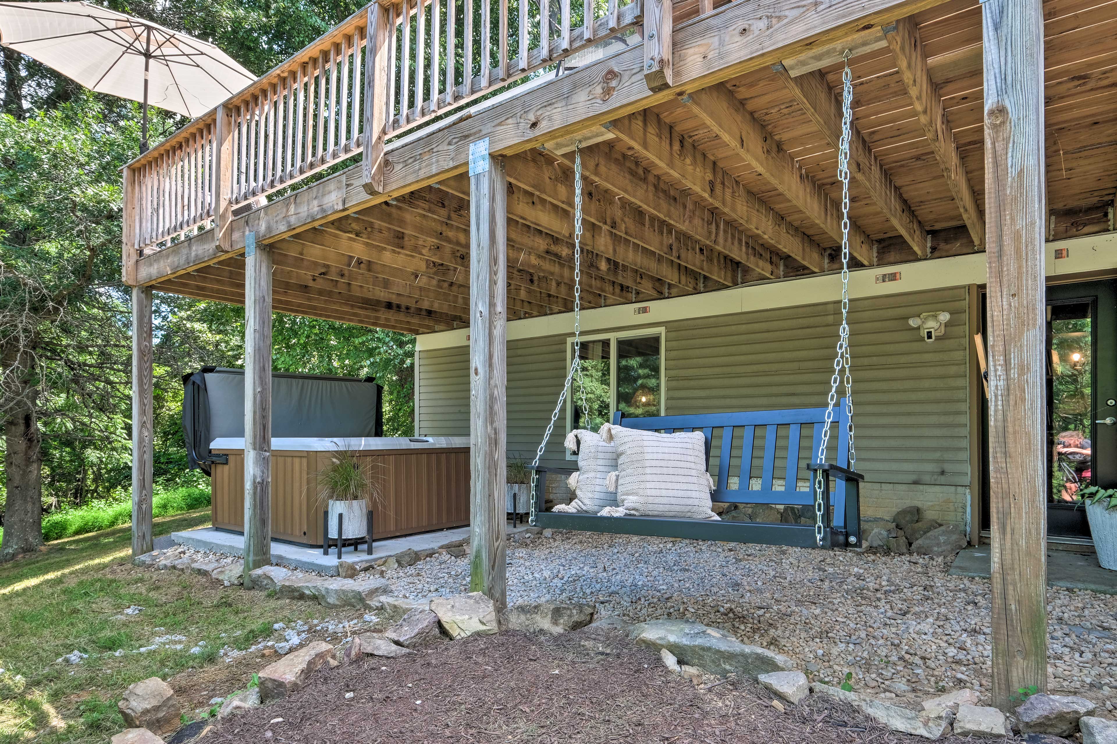 Property Exterior | Hot Tub