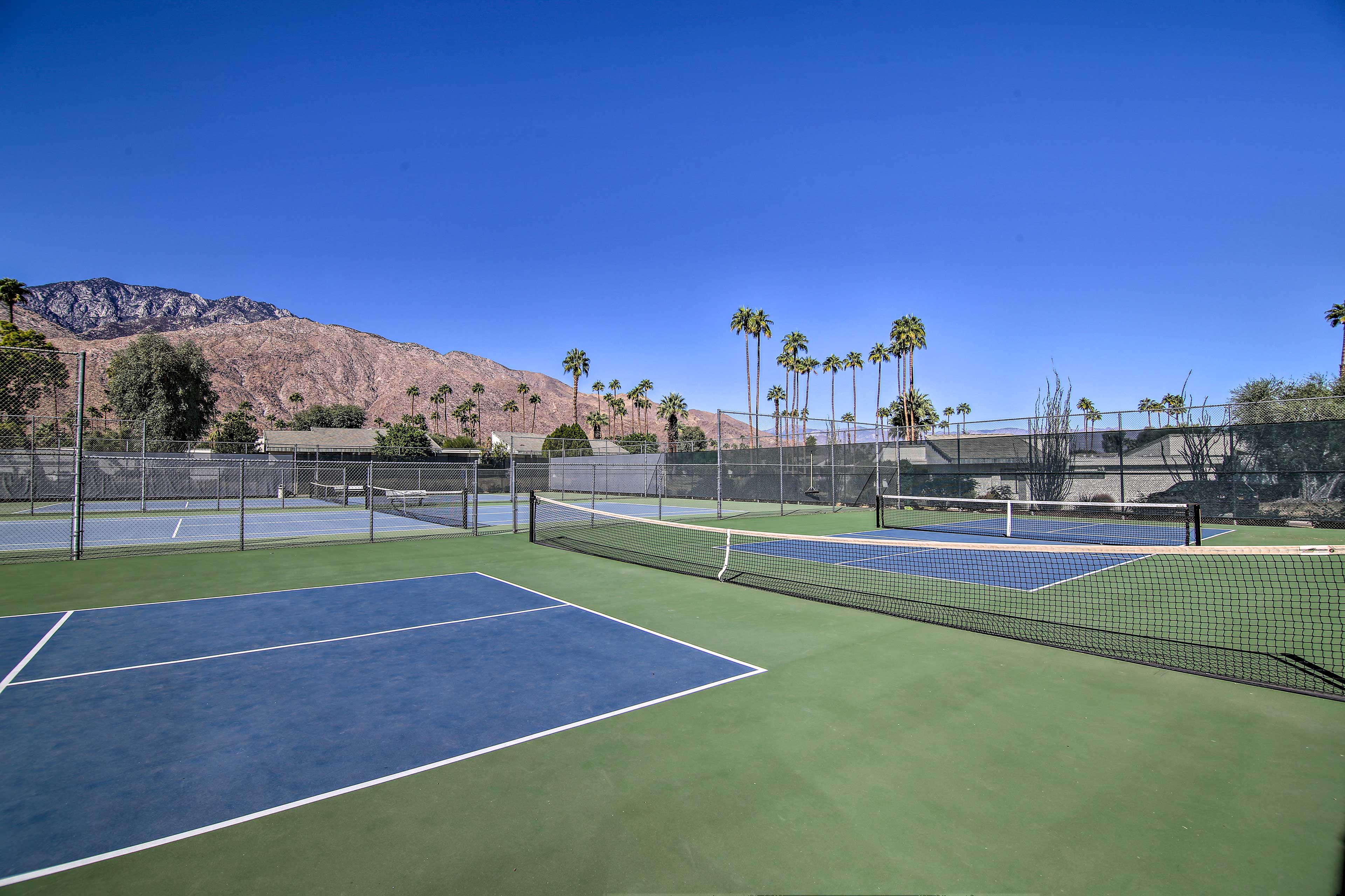 Community Amenities | Tennis Courts