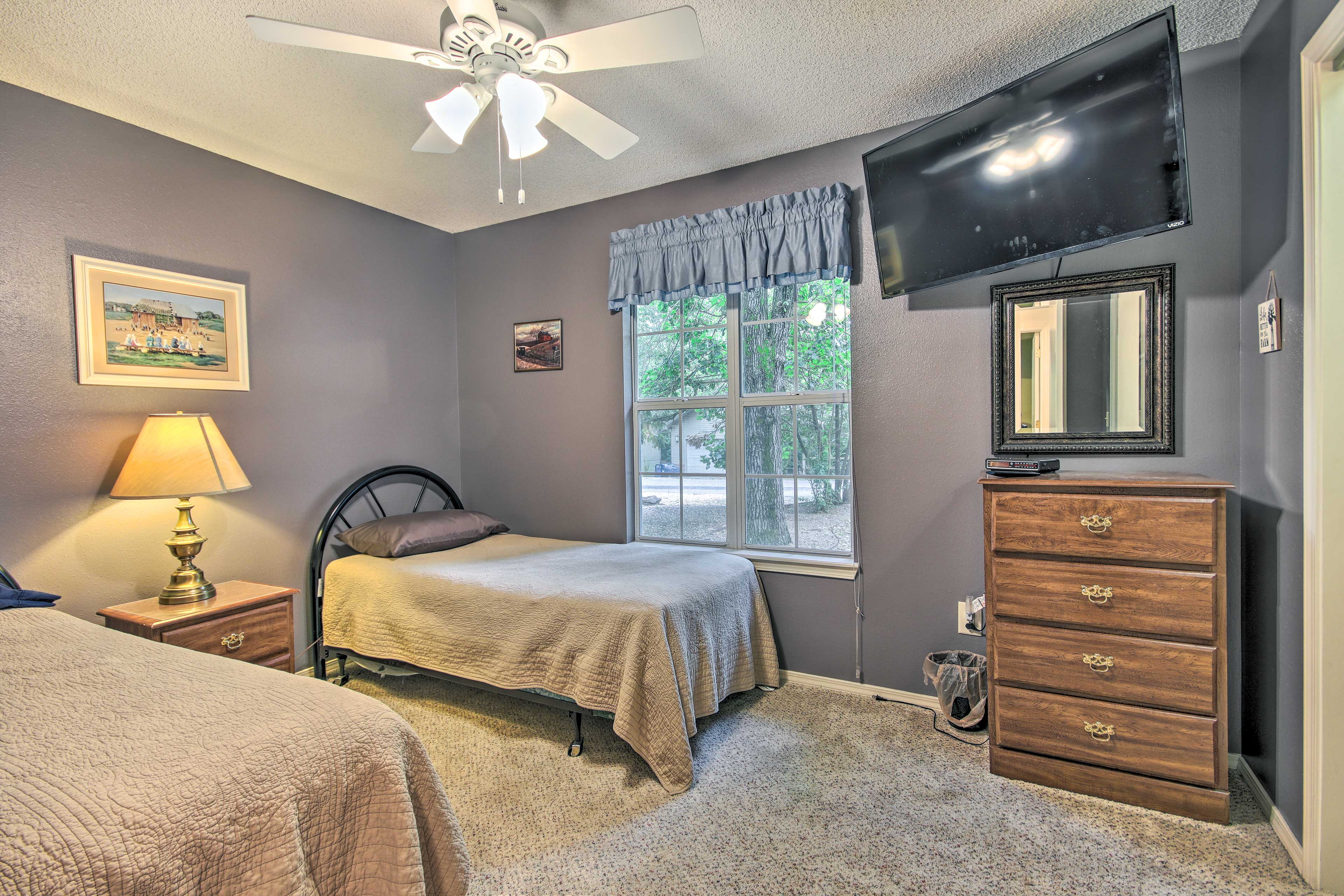 Bedroom 3 | 2 Twin Beds | Smart TV | Linens Provided