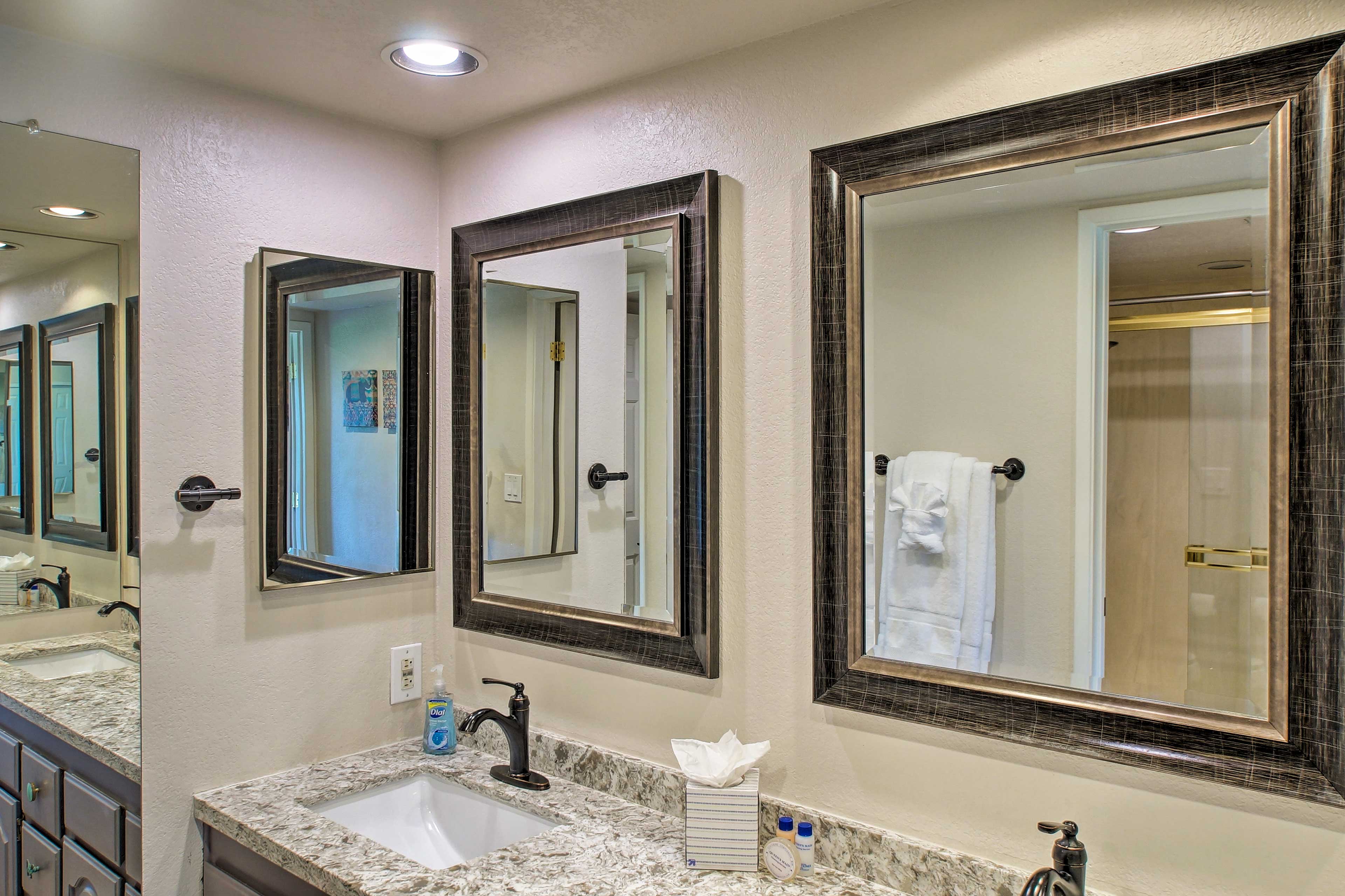 Dual sinks provide plenty of space to freshen up before dinnertime.