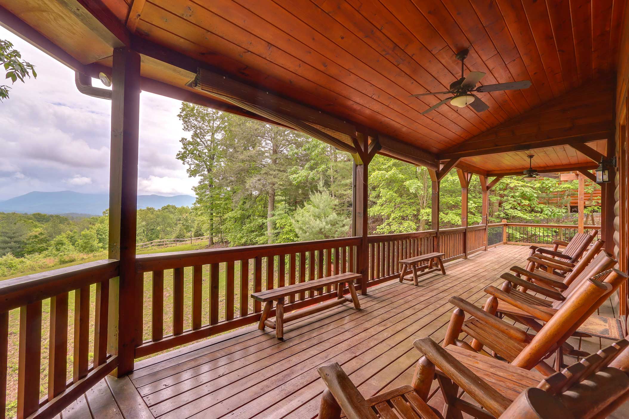 Year-Round Mountain View Hideaway w/ Deck, Hot Tub