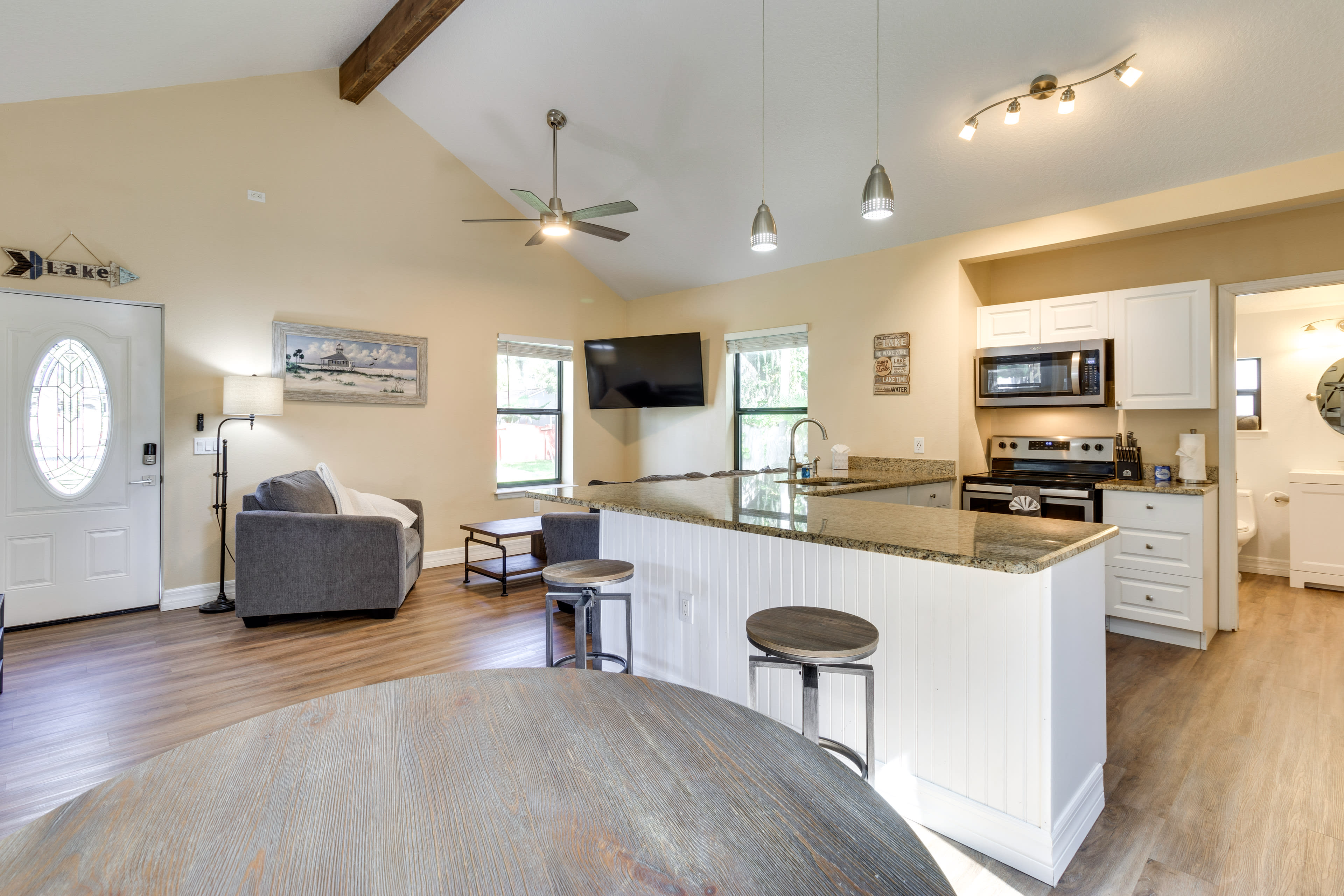 Dining Area | Dishware & Flatware