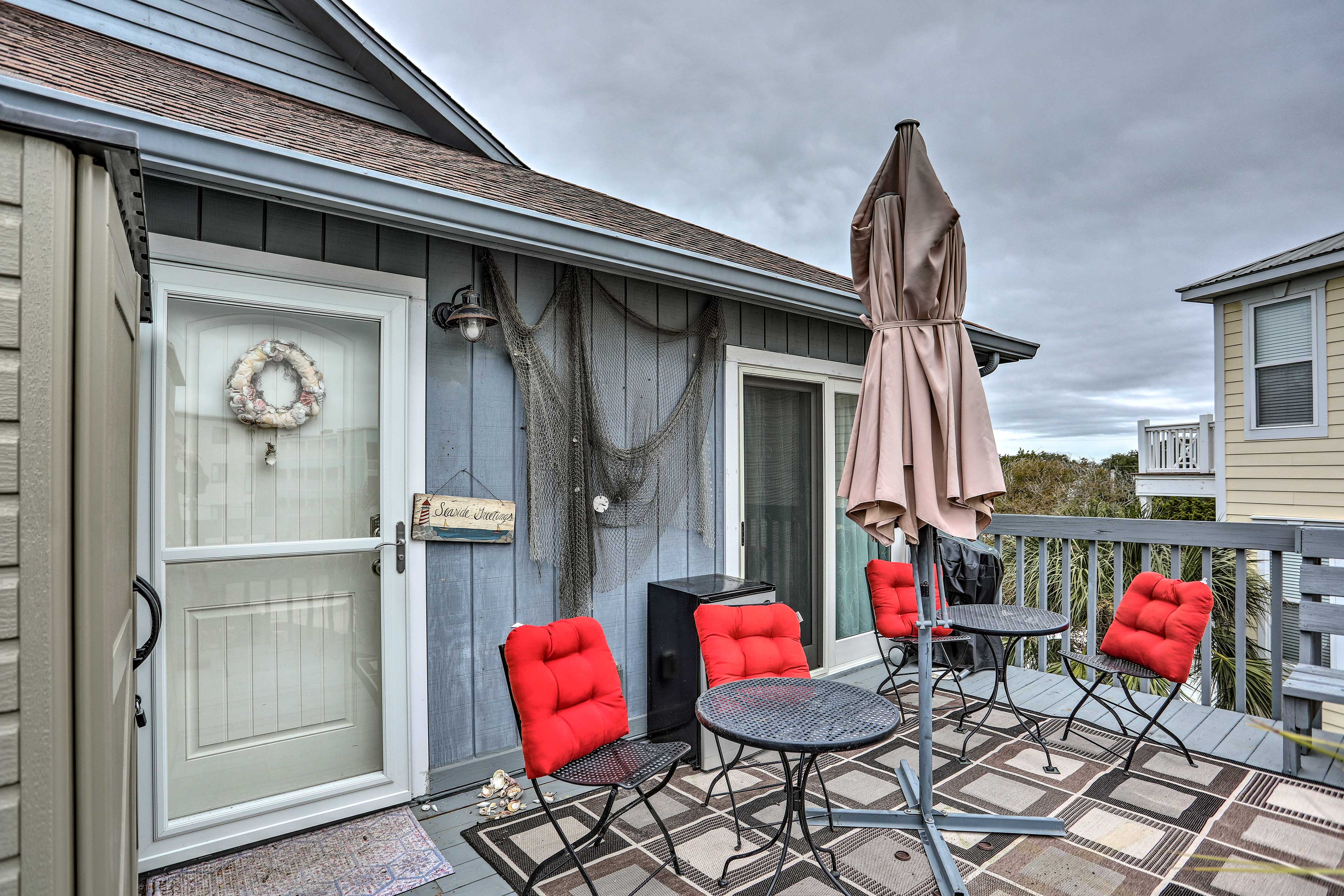 Soak up the sun on the deck during your stay in Murrells Inlet!