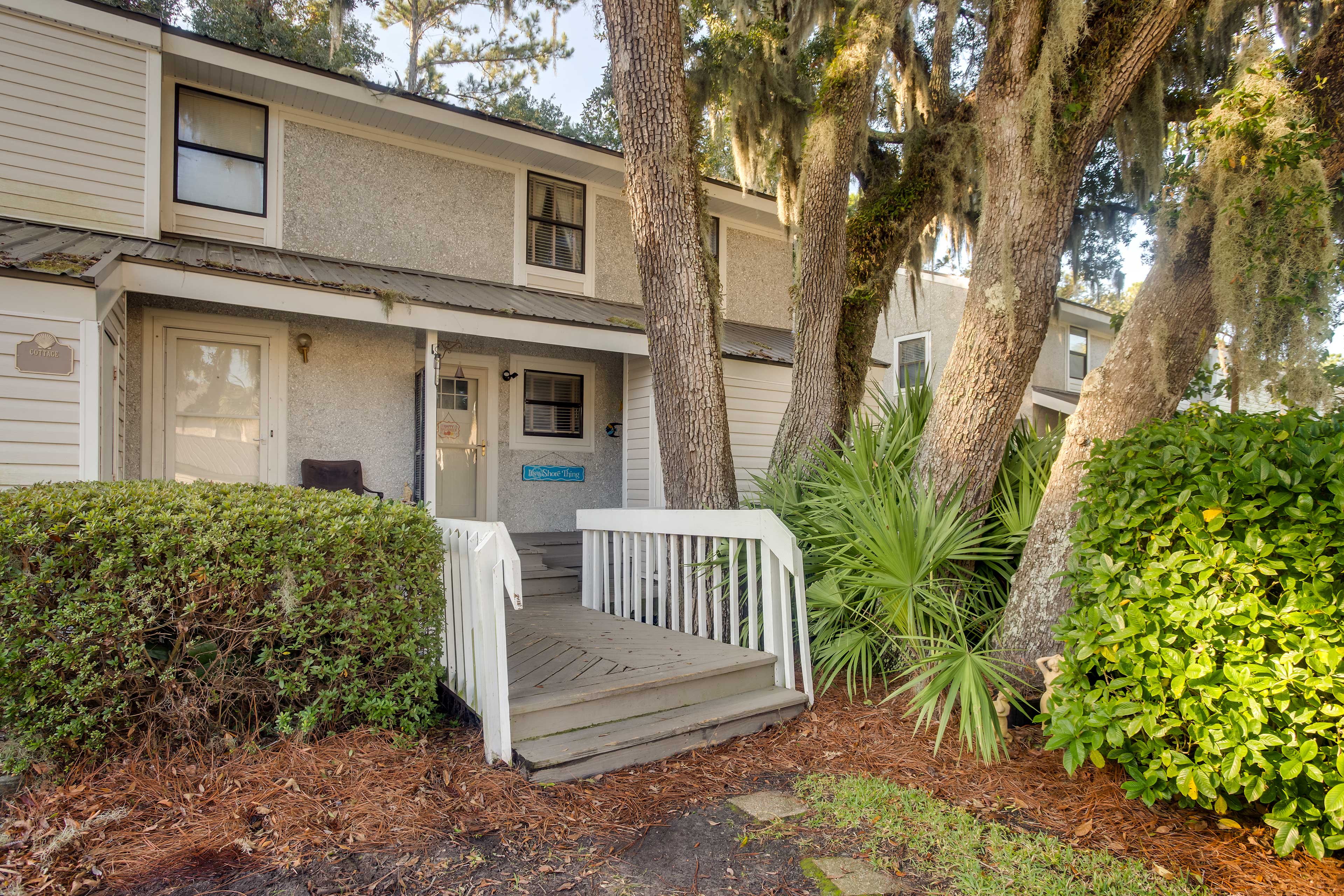 Property Entrance | Front Porch